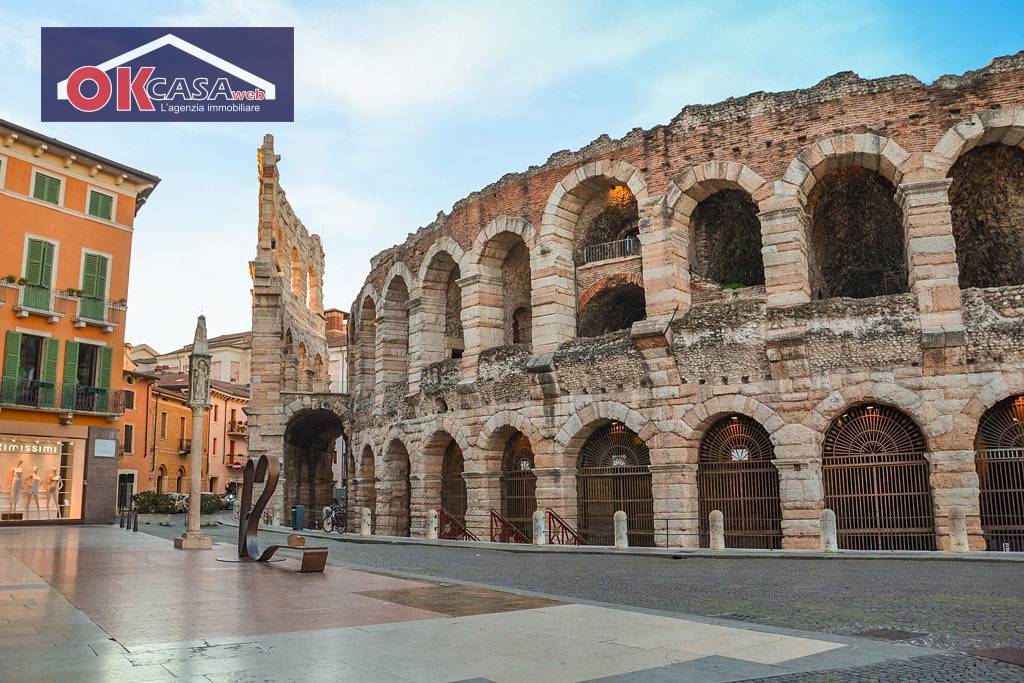 Box o garage in vendita a Verona, Centro storico