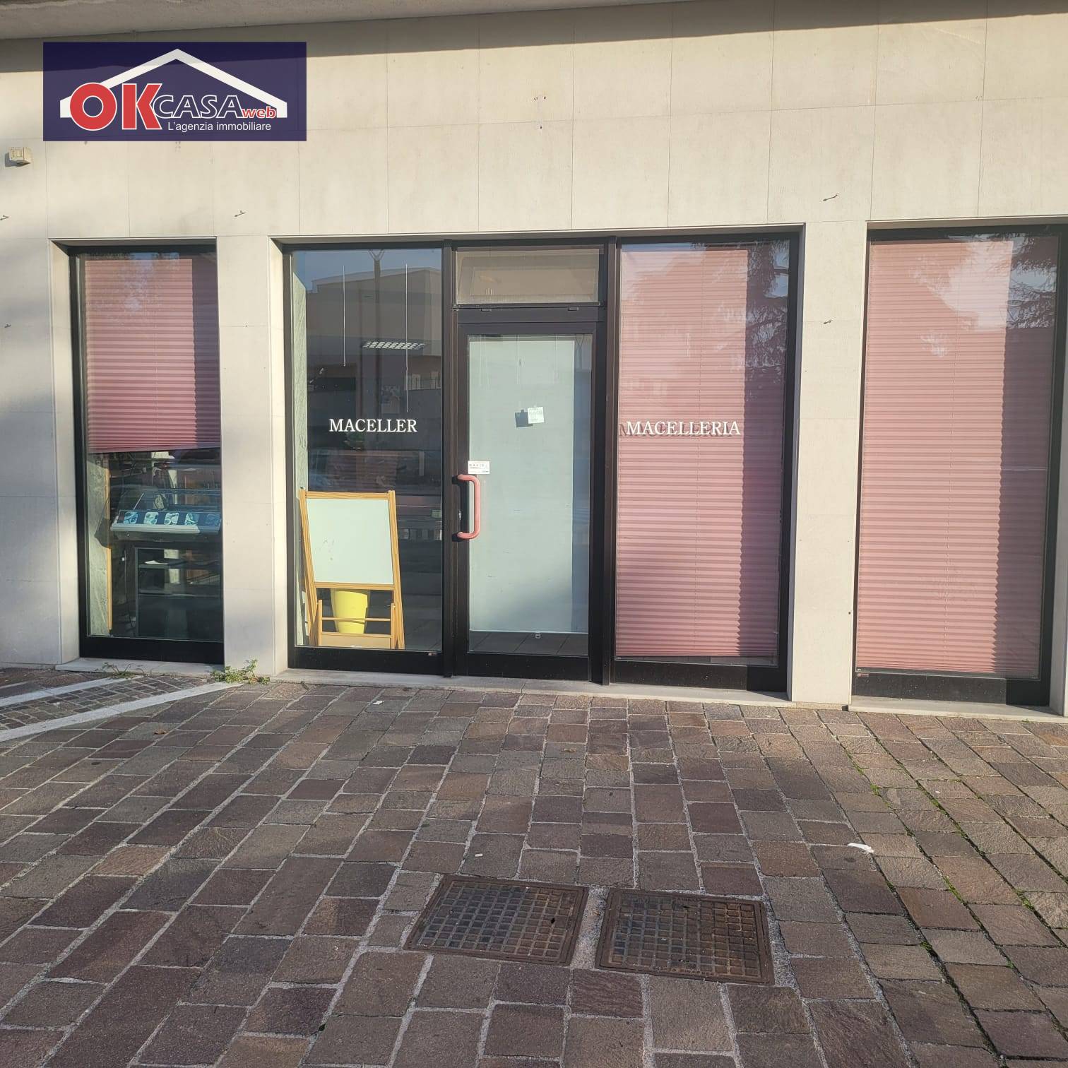 Locale commerciale in vendita a Staranzano