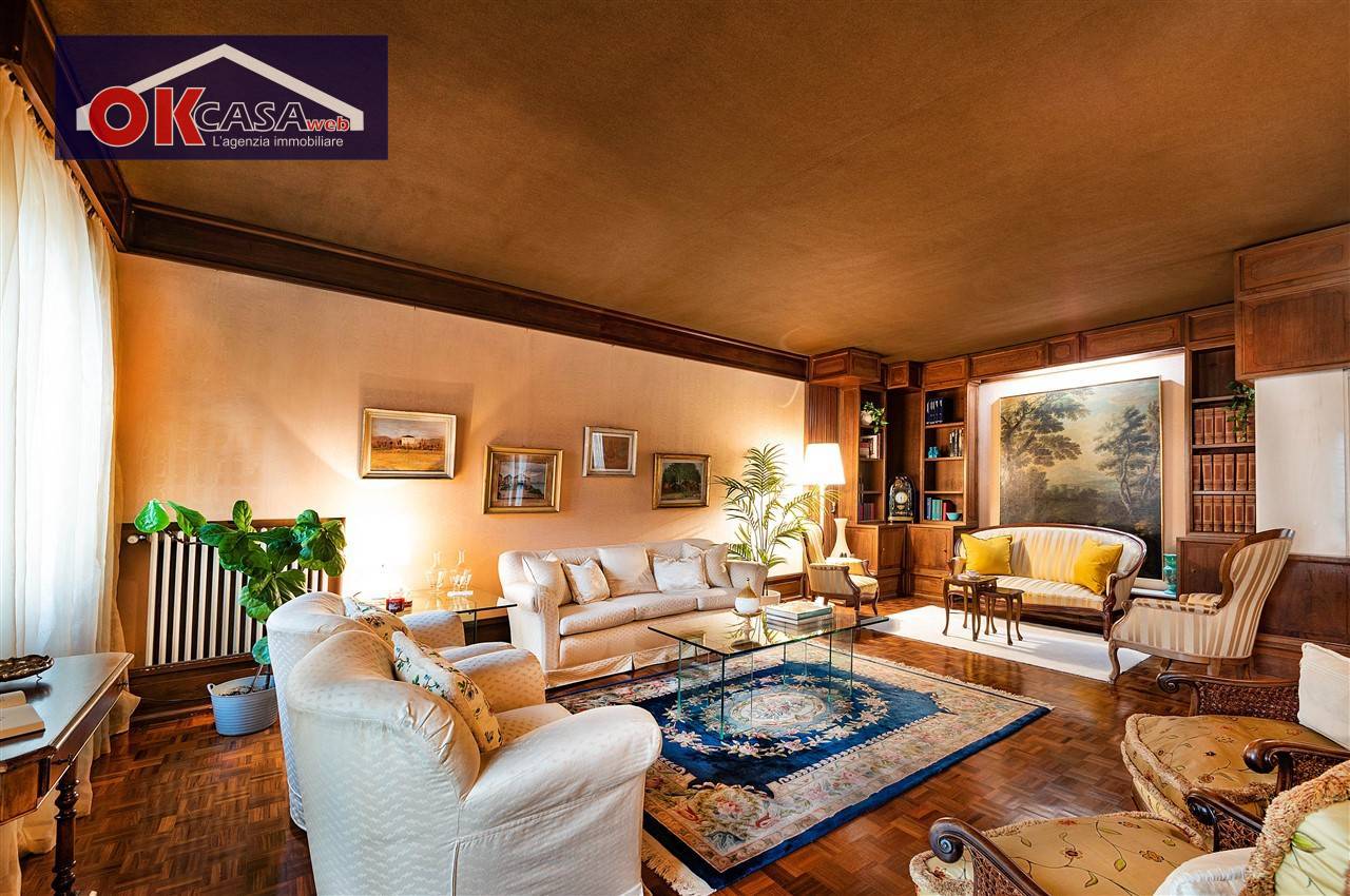 Appartamento in vendita a Verona, Centro storico