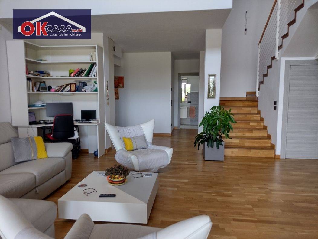 Villa in vendita a Verona, Cadidavid