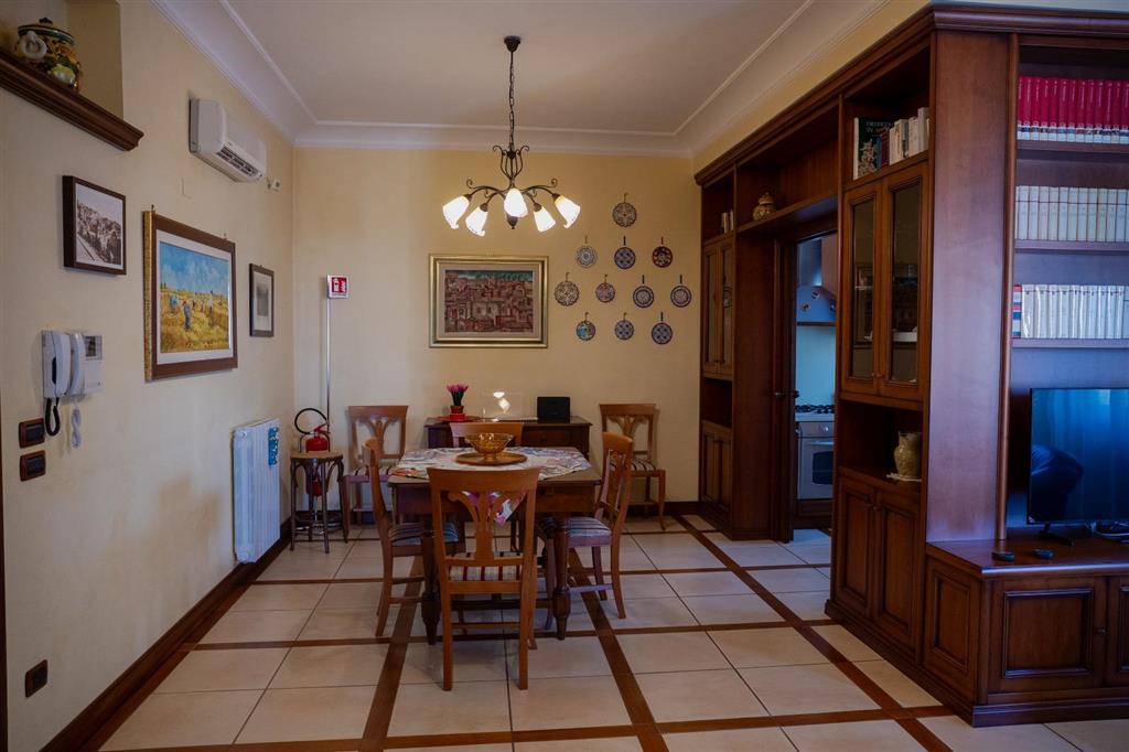 Appartamento vista mare in via f. crispi, Agrigento