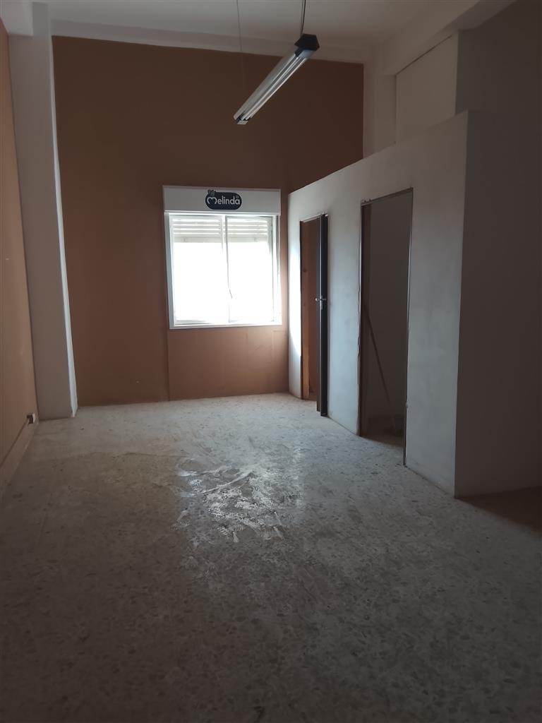 Locale commerciale in affitto in via dante, Agrigento