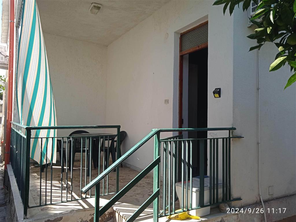 Villa con giardino in viale dei pini, Agrigento