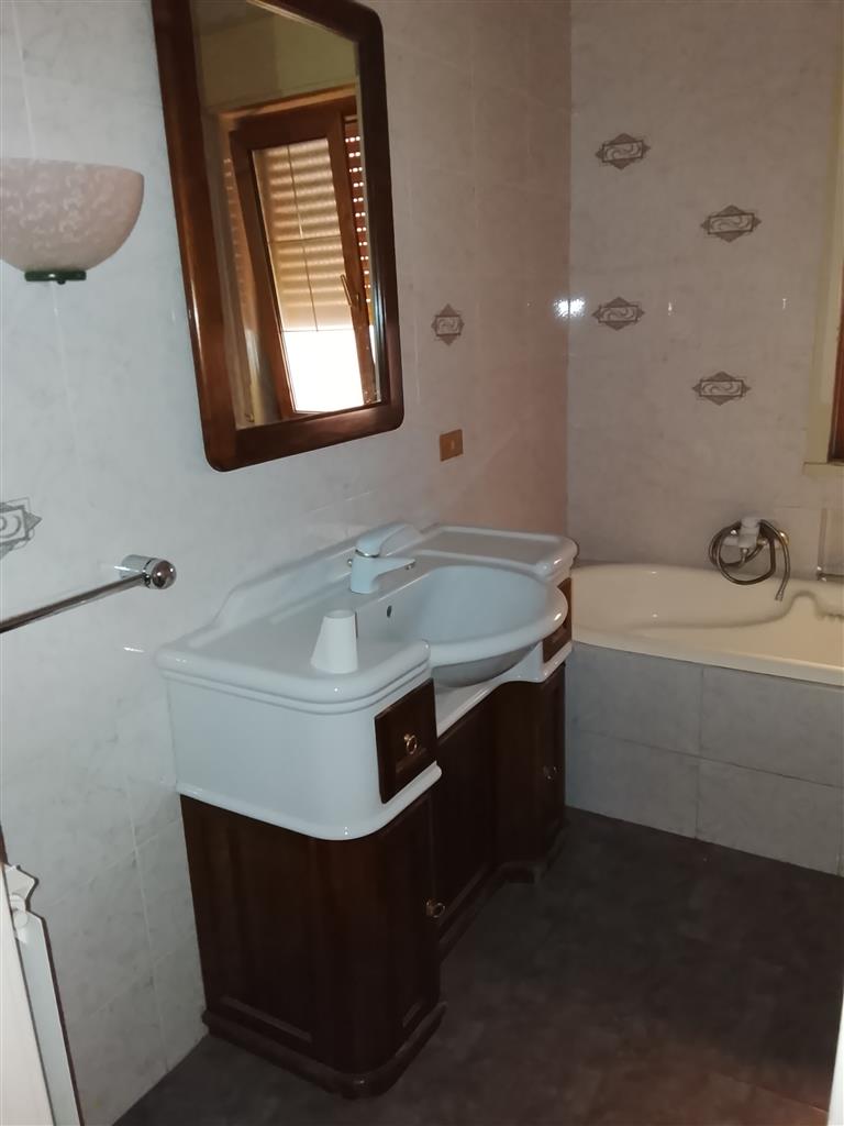 Appartamento vista mare in via dante alighieri, Agrigento