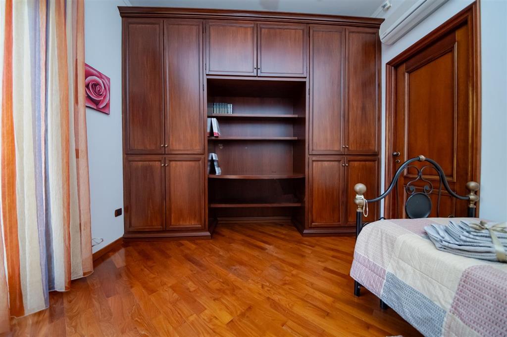 Appartamento vista mare in via f. crispi, Agrigento