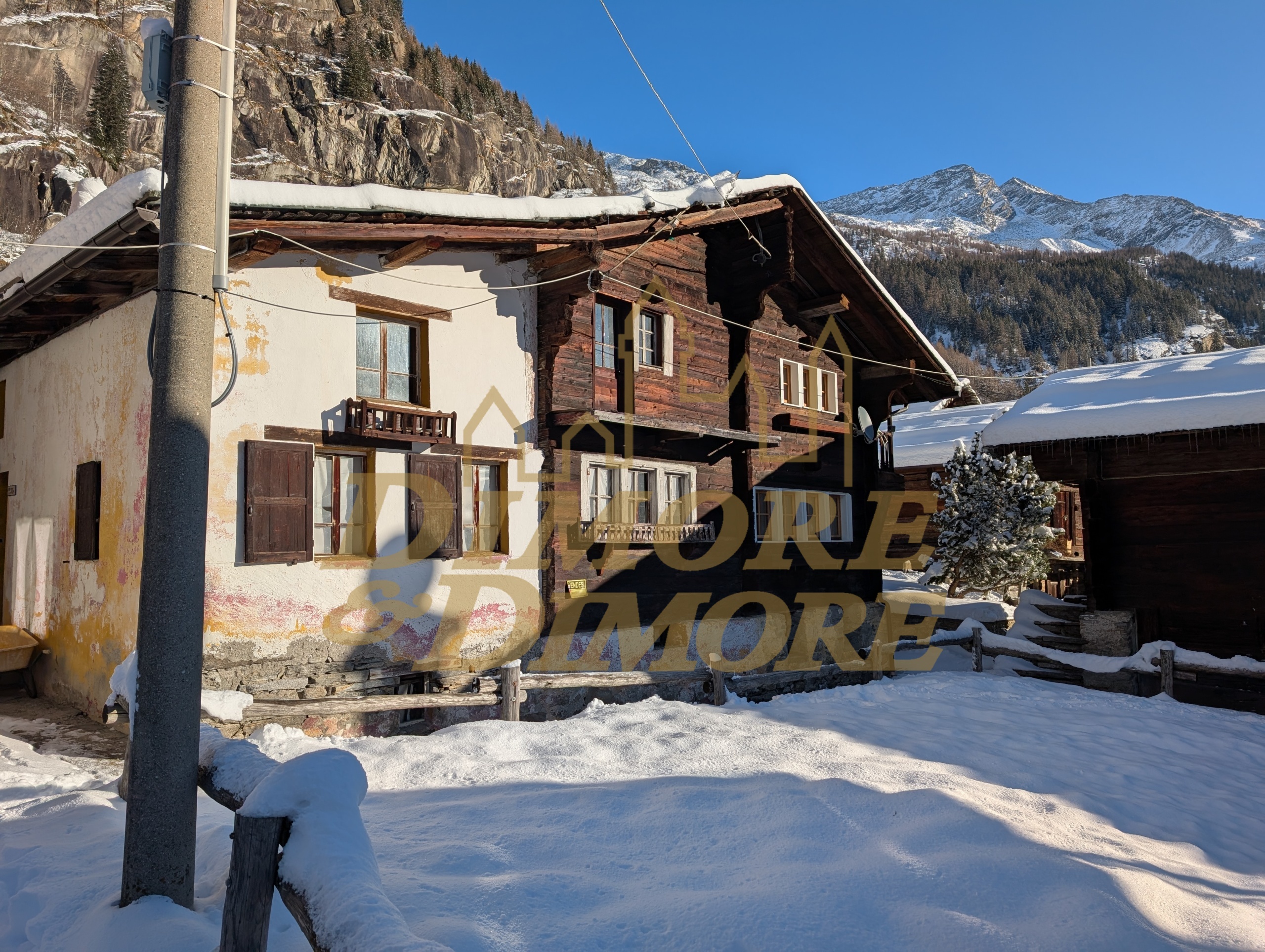 Casa indipendente da ristrutturare in via monte rosa, Macugnaga