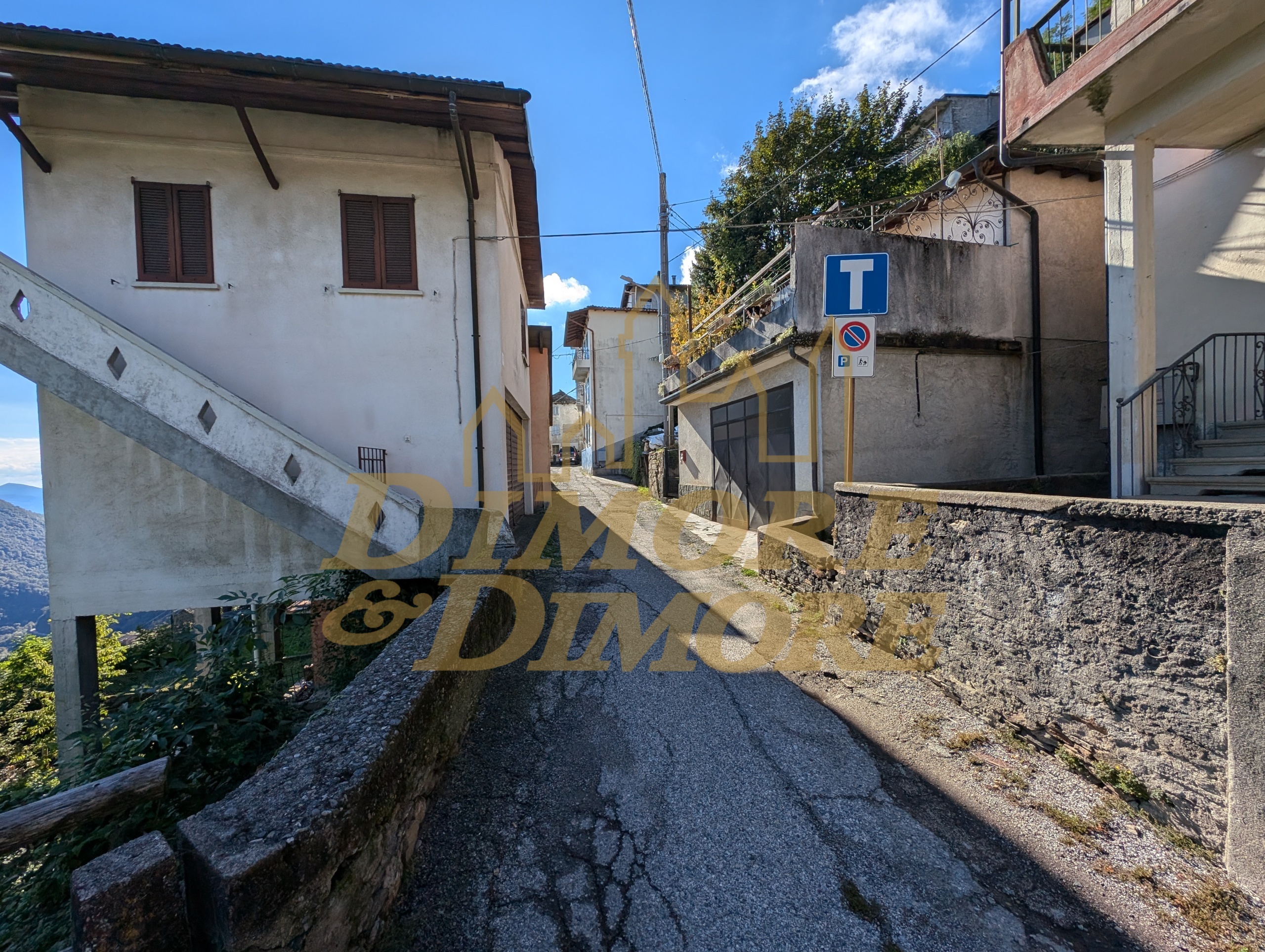 Casa indipendente con giardino in via case garoni 29, Intragna