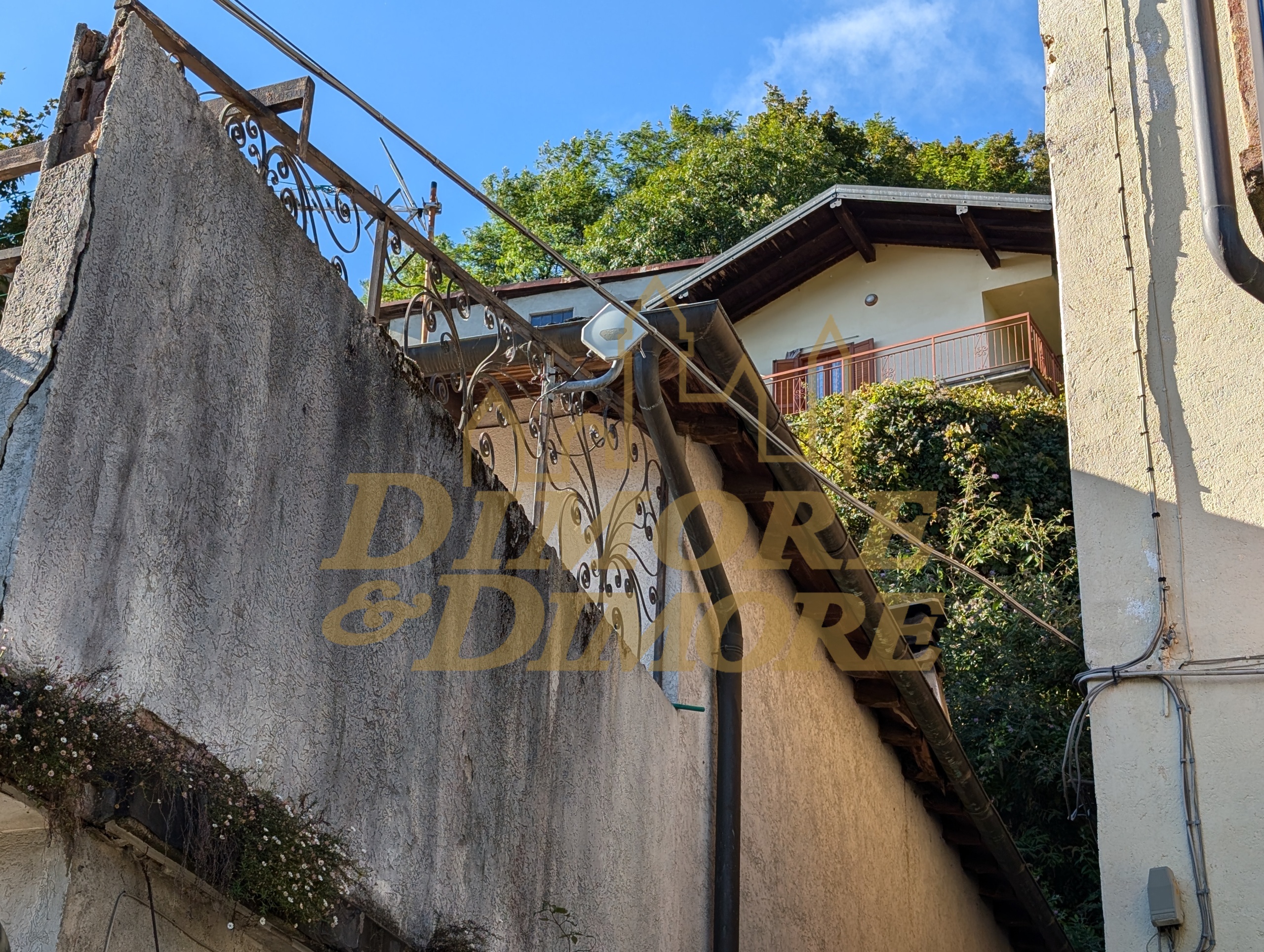 Casa indipendente con giardino in via case garoni 29, Intragna