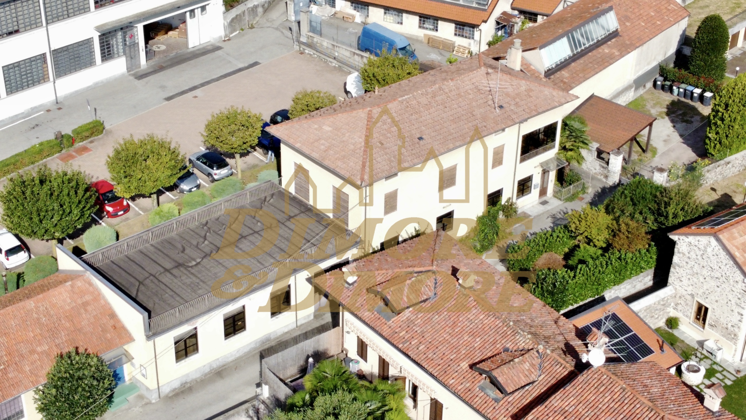 Stabile/Palazzo da ristrutturare in via tubi sorelle 12, Pella