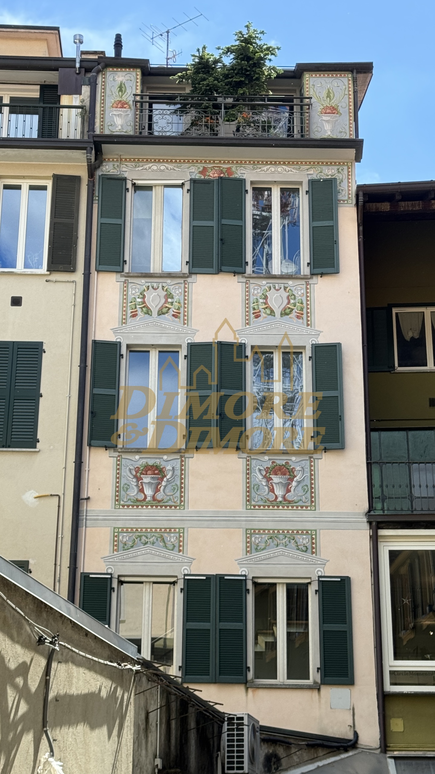 Attico con terrazzo a Varese