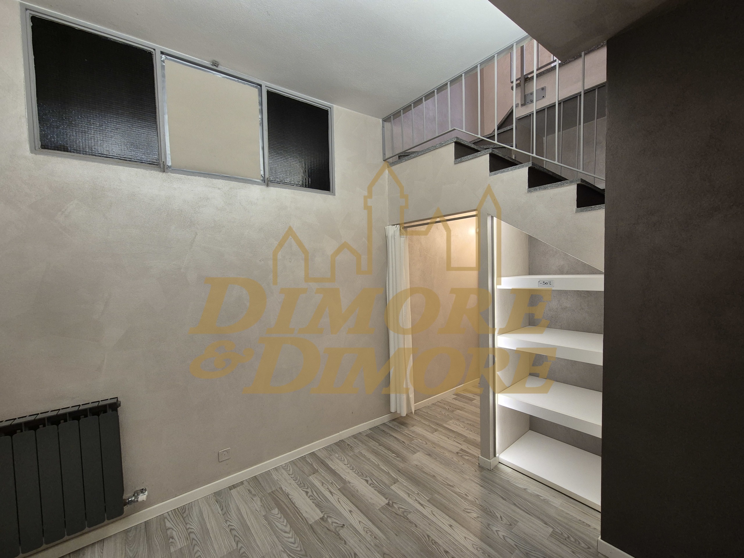 Locale commerciale ristrutturata in piazza san vittore 2, Verbania