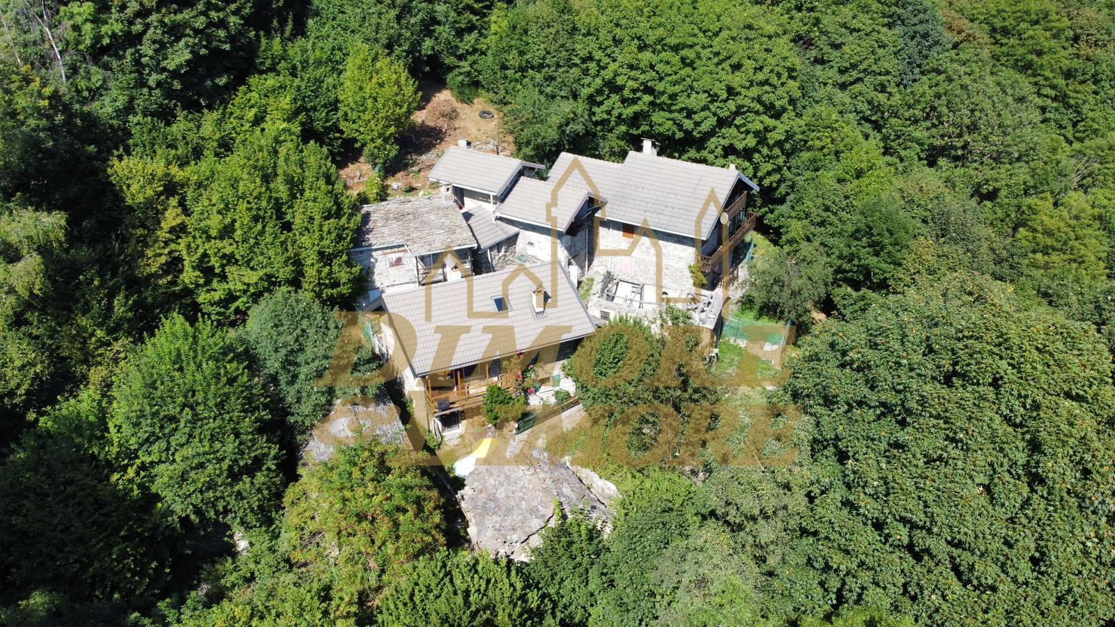 Casa indipendente con giardino in via giulio pastore 7, Aurano