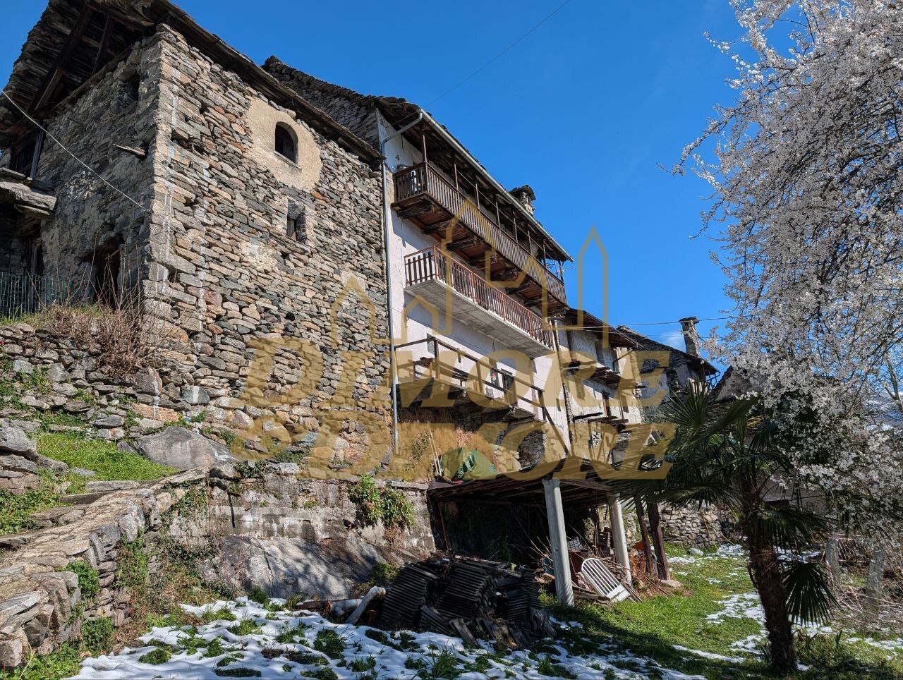 Quadrilocale da ristrutturare a Crevoladossola