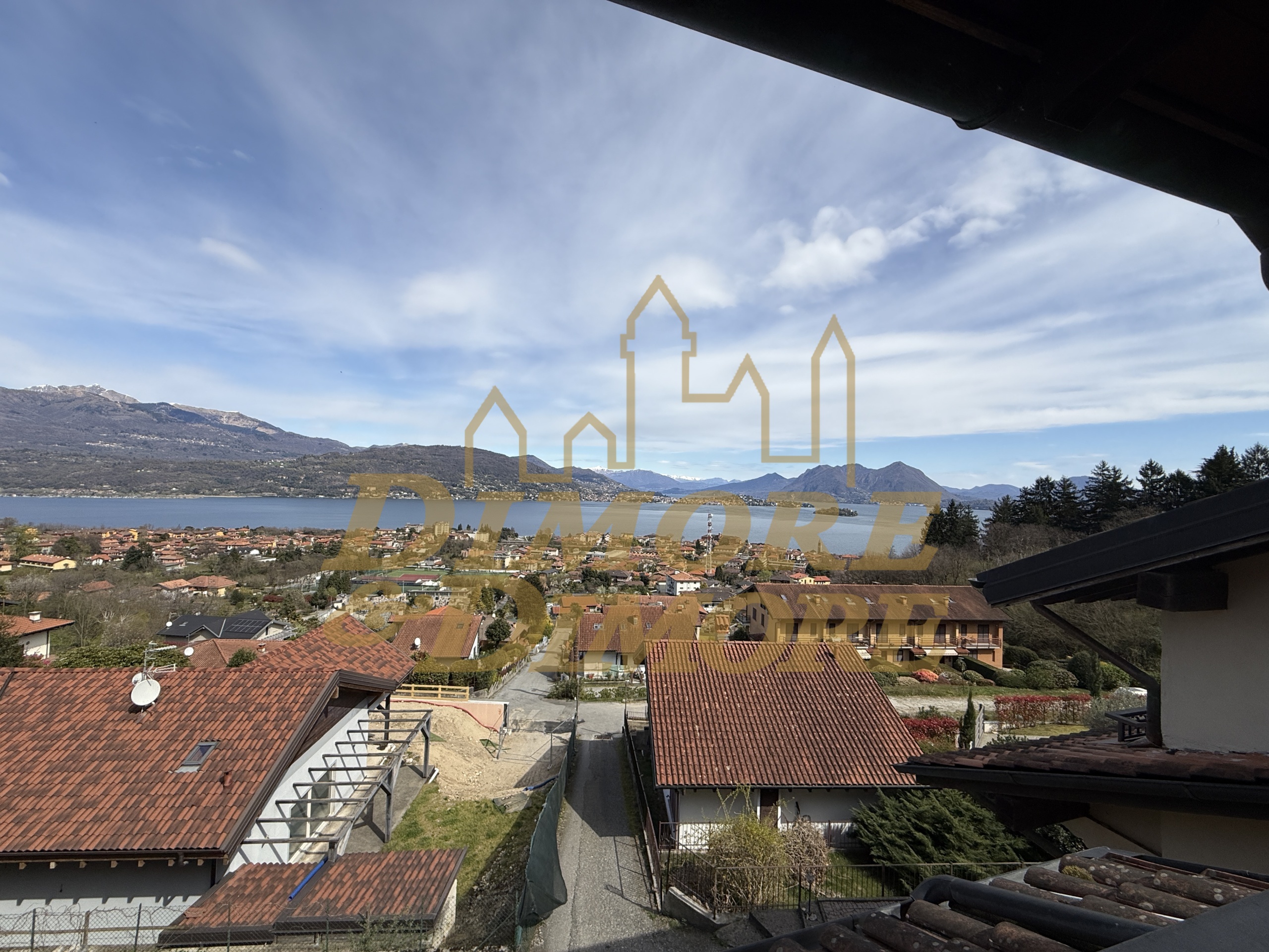 Casa indipendente vista lago in via a. fraccaroli 43, Baveno