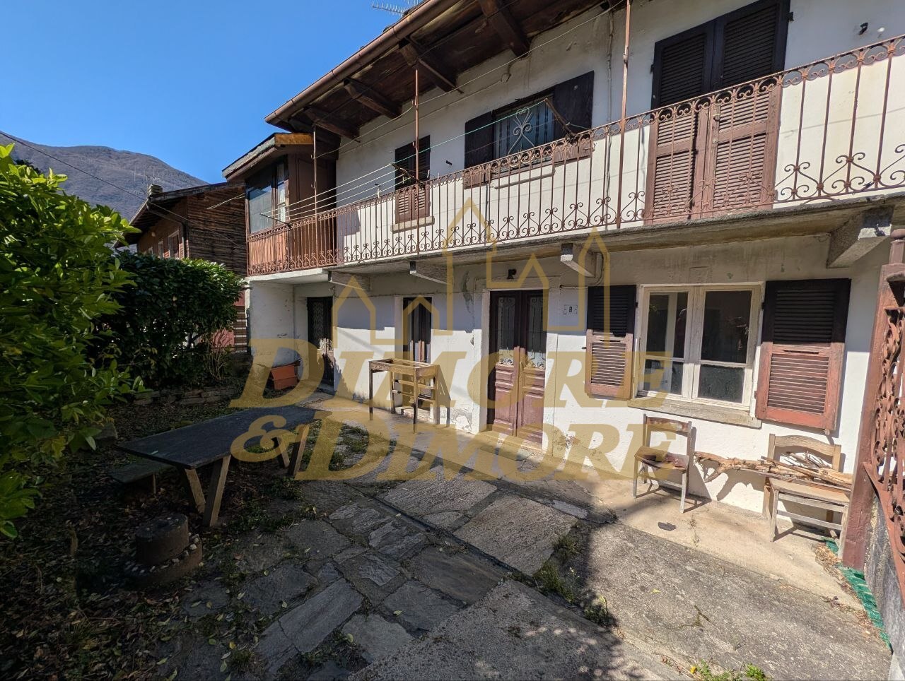 Casa indipendente con box doppio, Beura-Cardezza beura