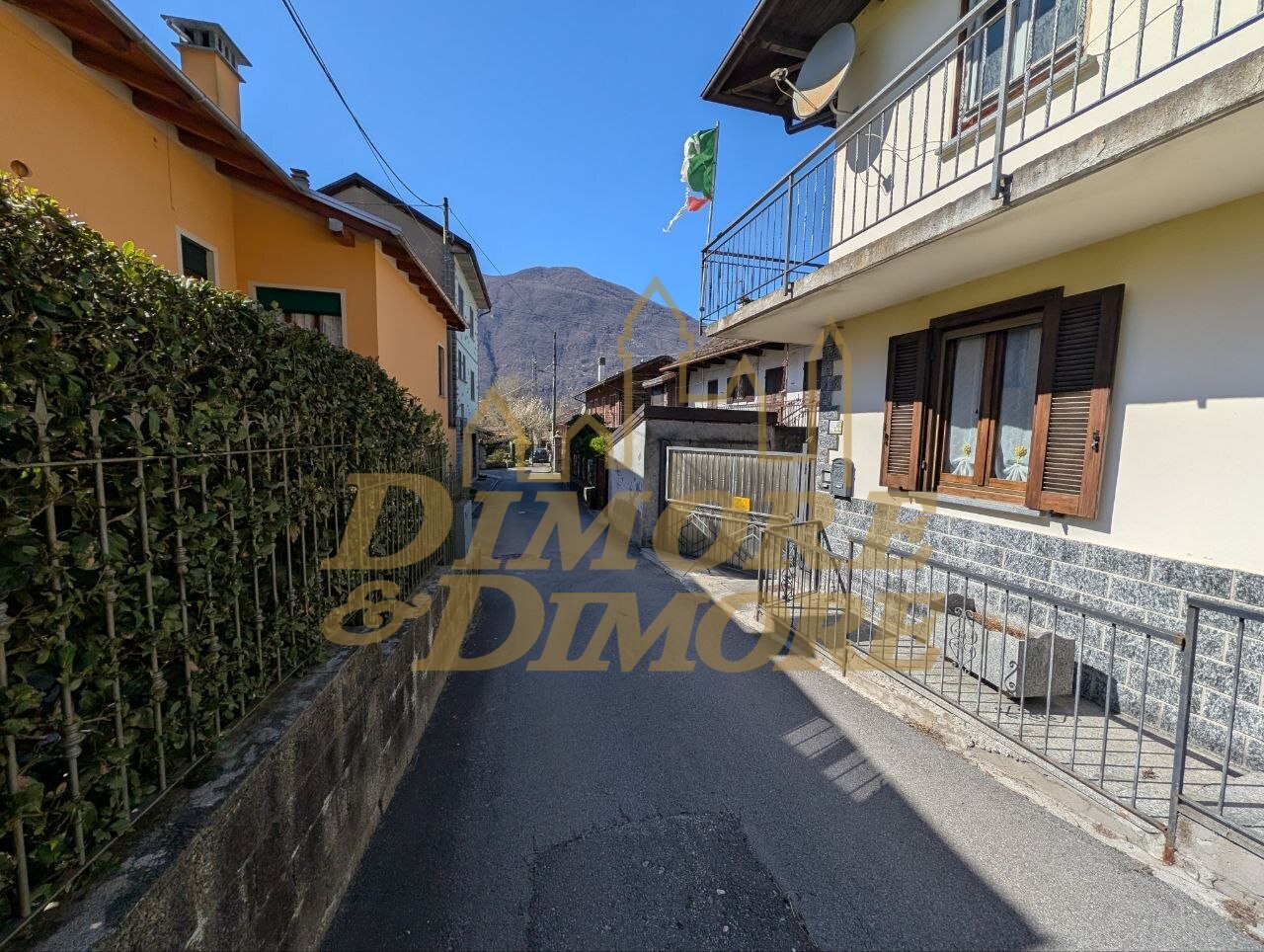 Casa indipendente con box doppio, Beura-Cardezza beura