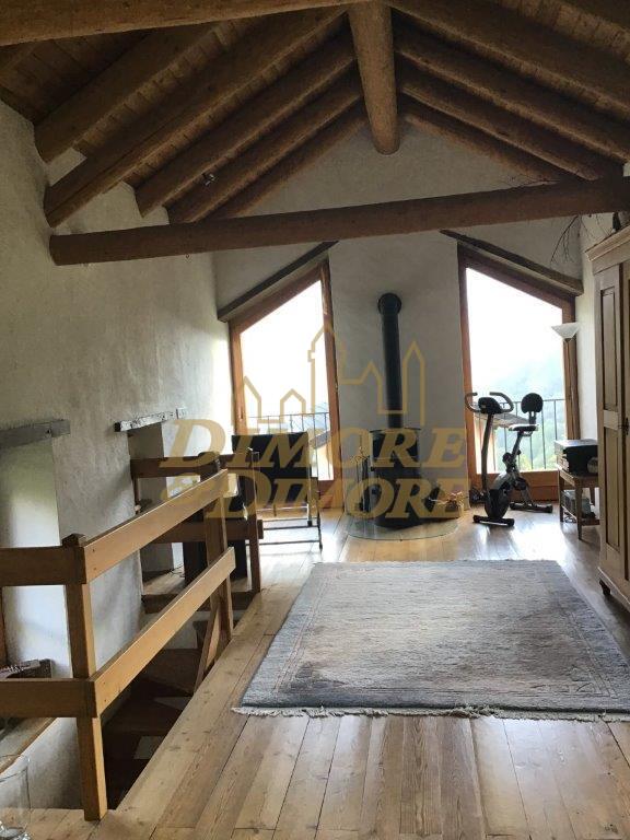 Casa indipendente con giardino a Gurro
