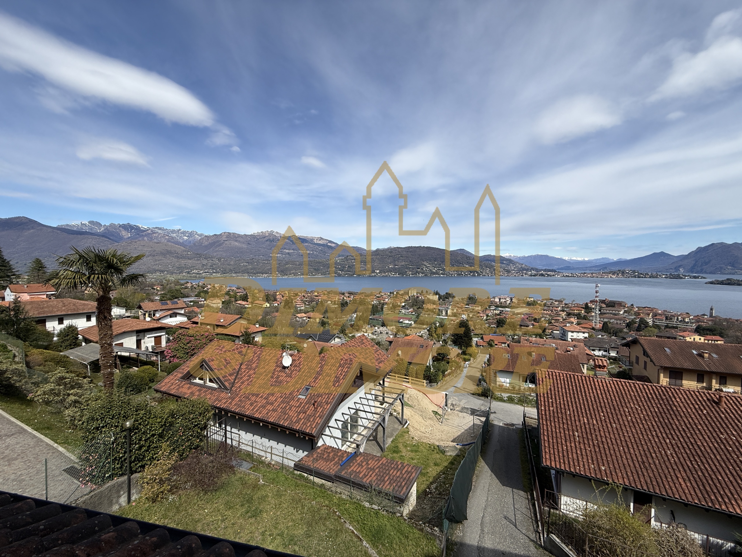 Casa indipendente vista lago in via a. fraccaroli 43, Baveno