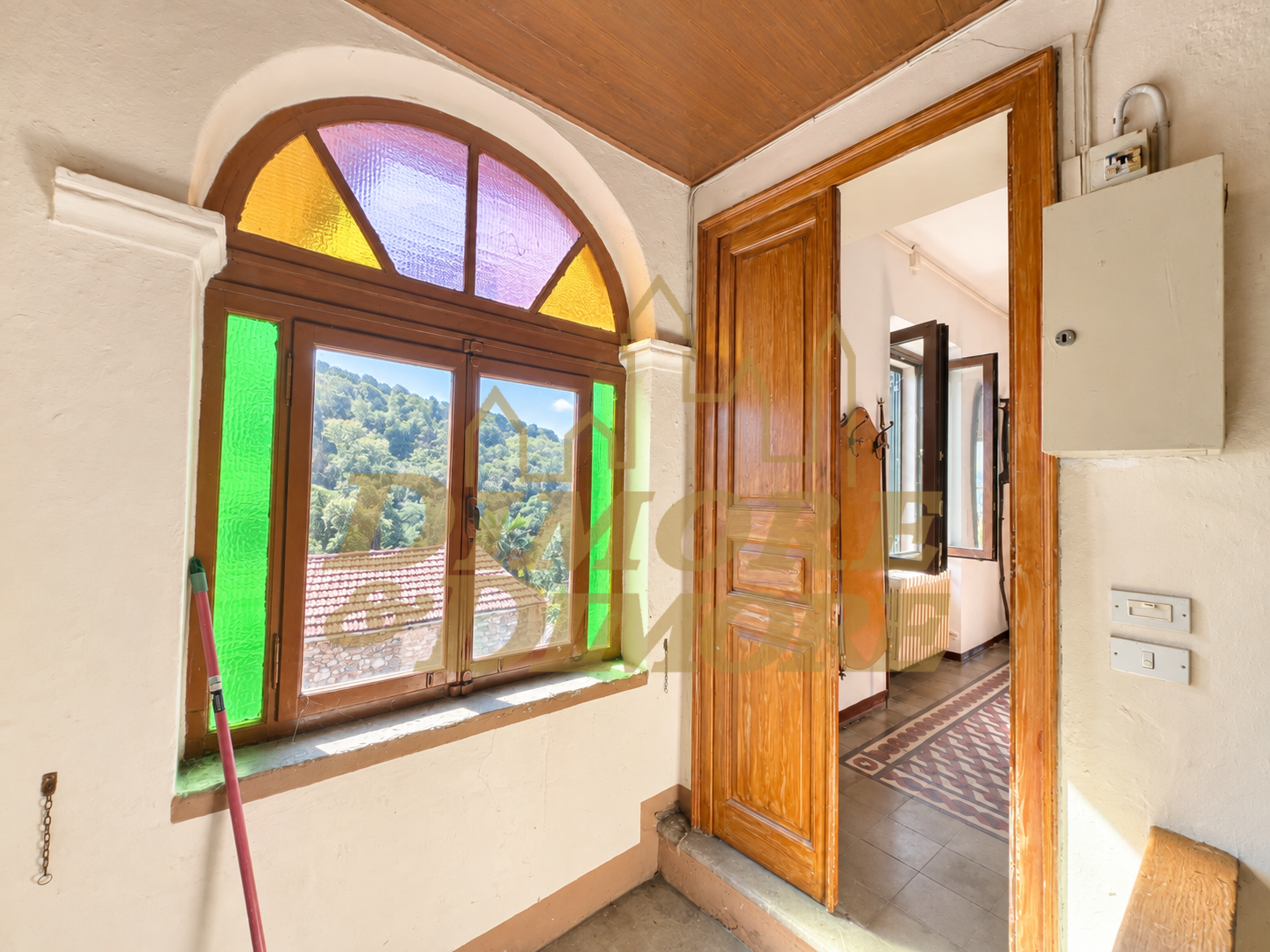 Casa indipendente con giardino in via metaldi 16, Luino