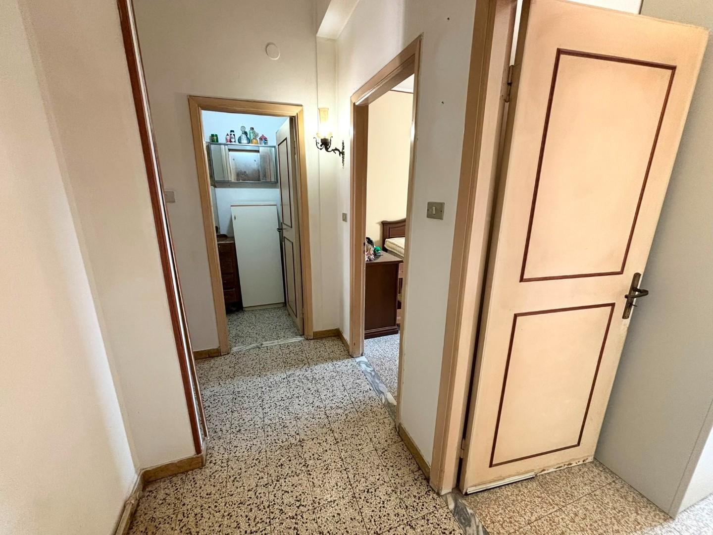 Quadrilocale con terrazzo a Massa