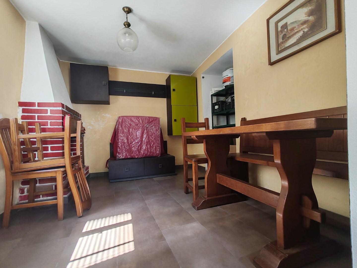 Casa indipendente ristrutturata, Massa la rocca