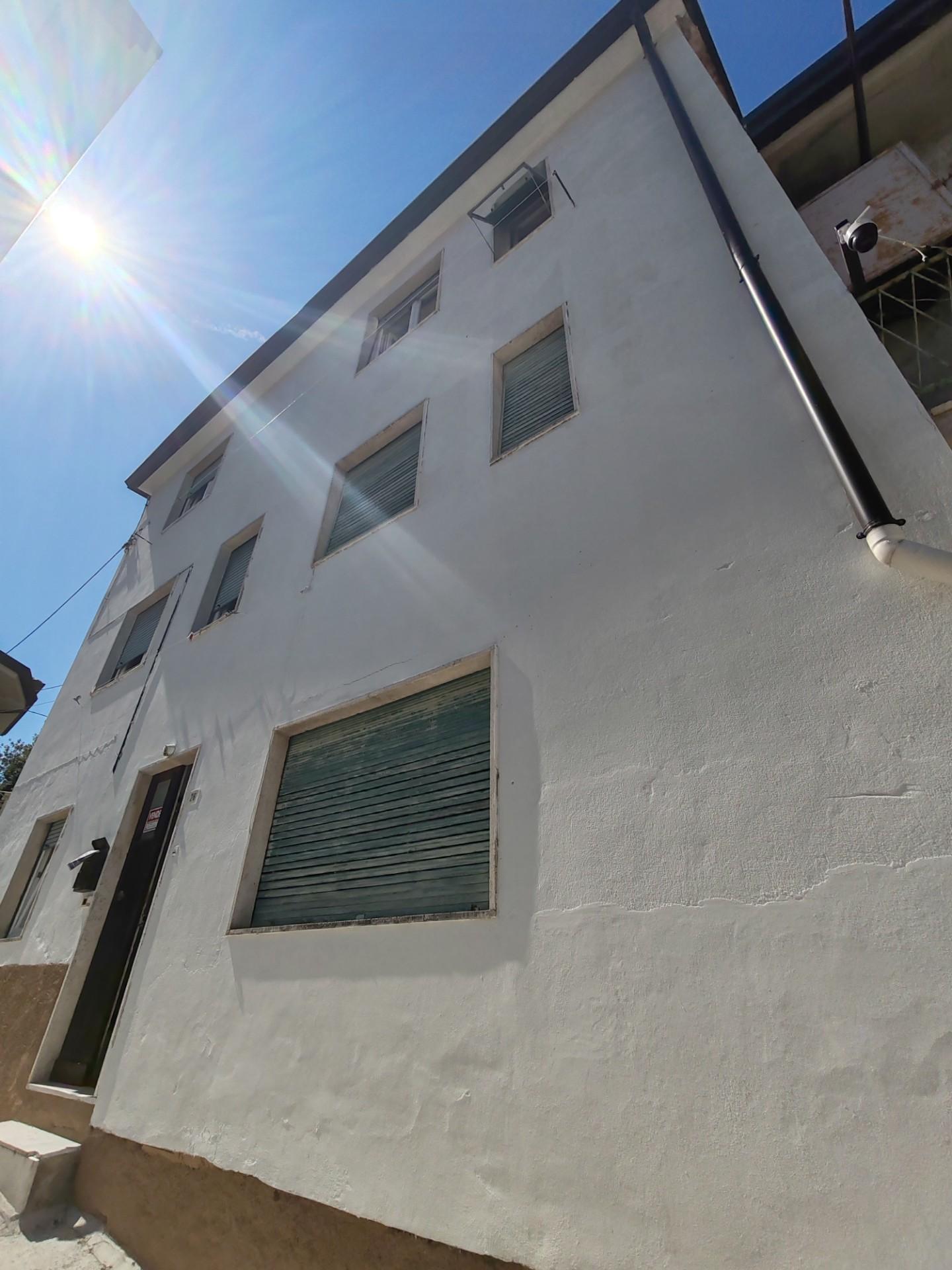 Casa indipendente ristrutturata, Massa la rocca