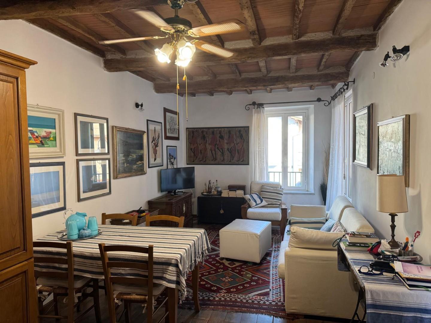 Casa indipendente in vendita a Montignoso
