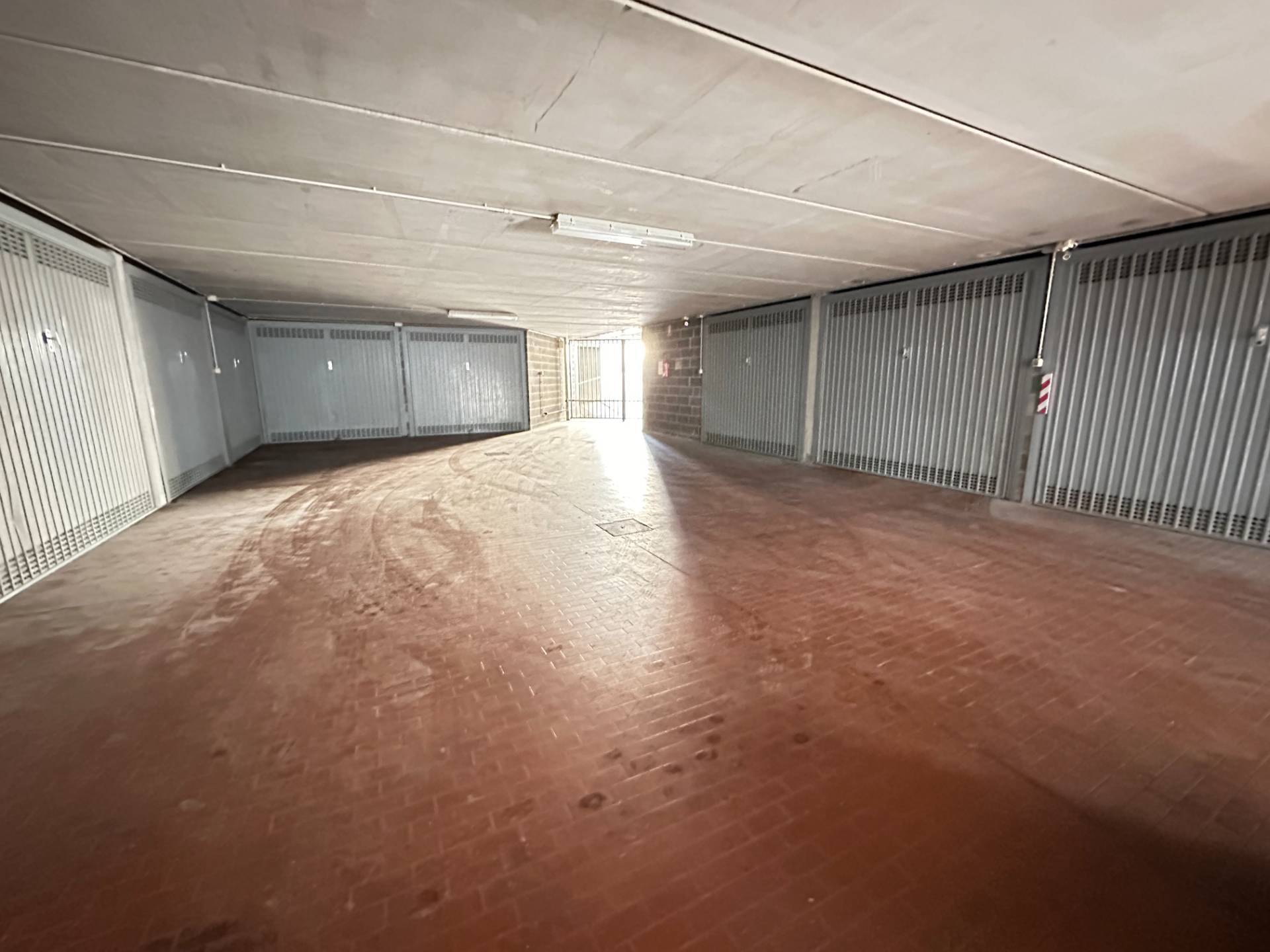 Box/Garage 20mq in vendita a Diano Marina