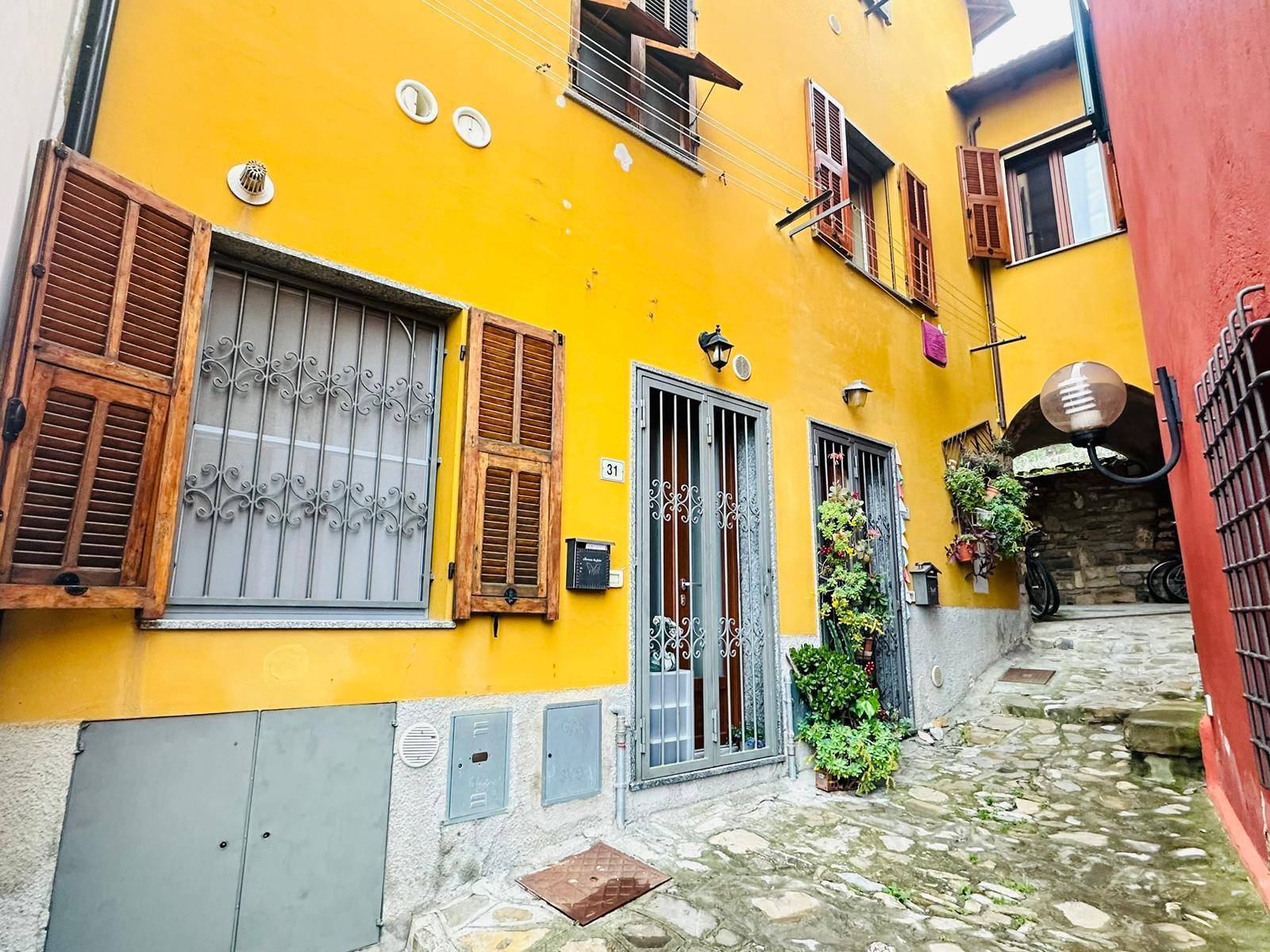3 locali in vendita a San Bartolomeo al Mare