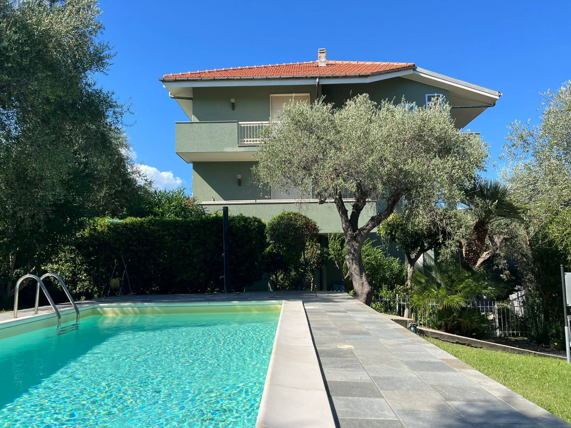 3 locali in vendita a San Bartolomeo al Mare