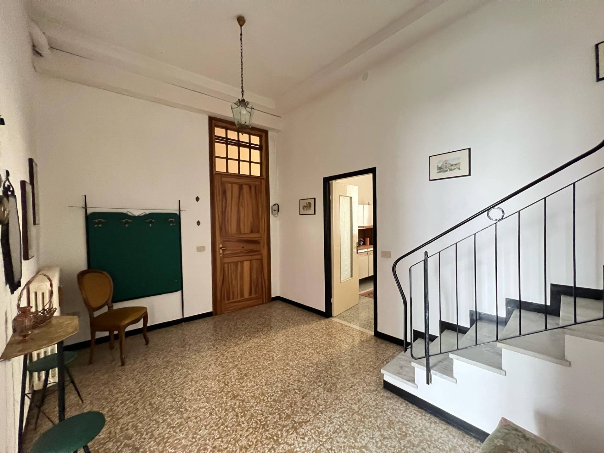 6 locali in vendita a Diano Castello