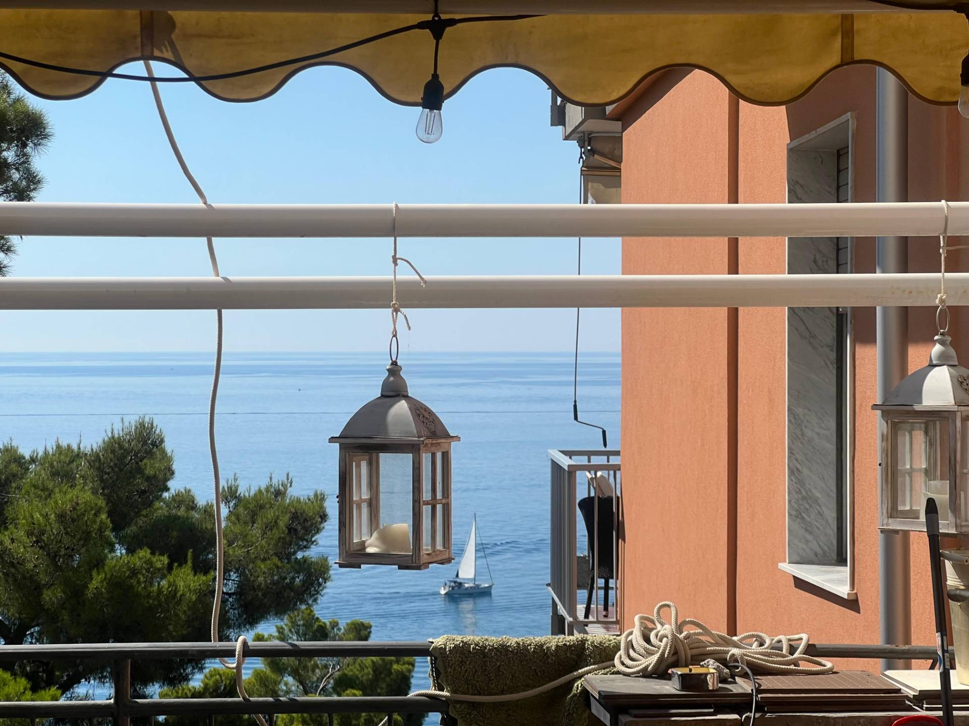 6 locali in vendita a Andora