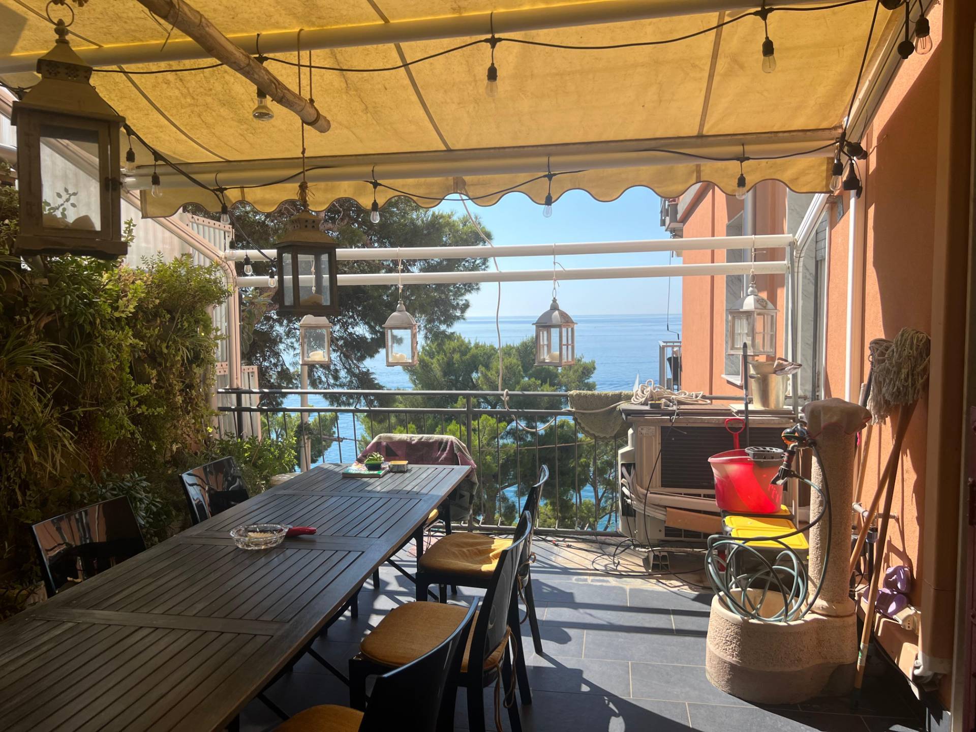 6 locali in vendita a Andora