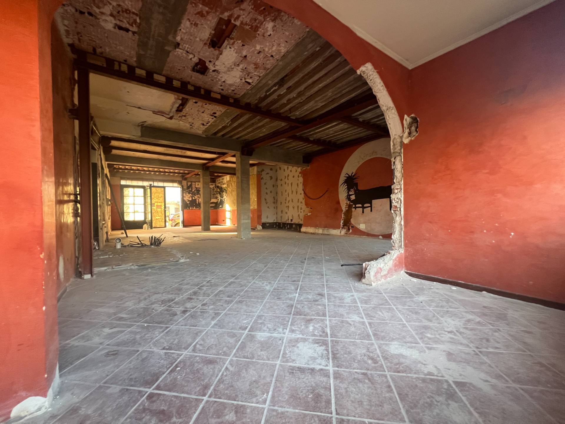 Locale commerciale in vendita a Diano Marina