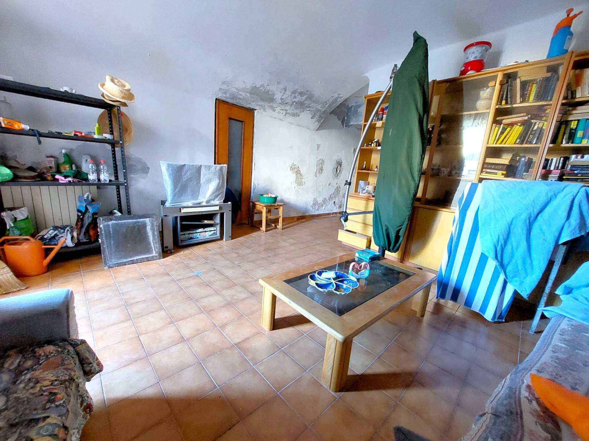 4 locali in vendita a Diano Castello