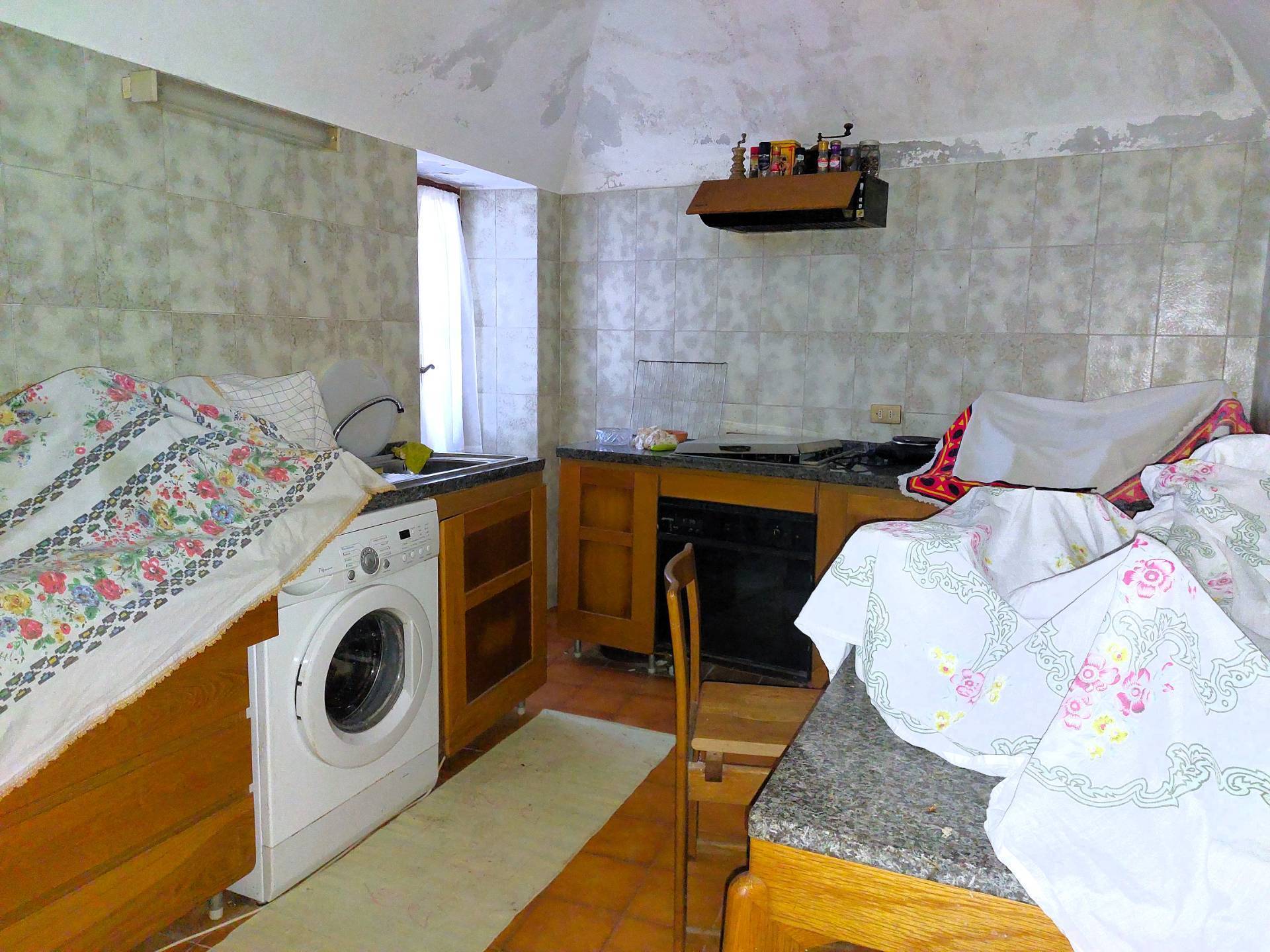 4 locali in vendita a Diano Castello