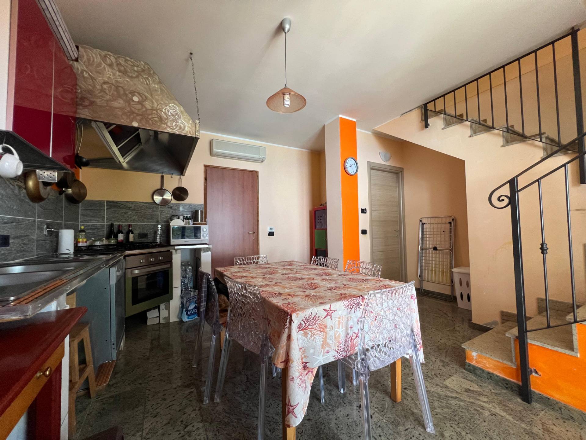 3 locali in vendita a Cervo