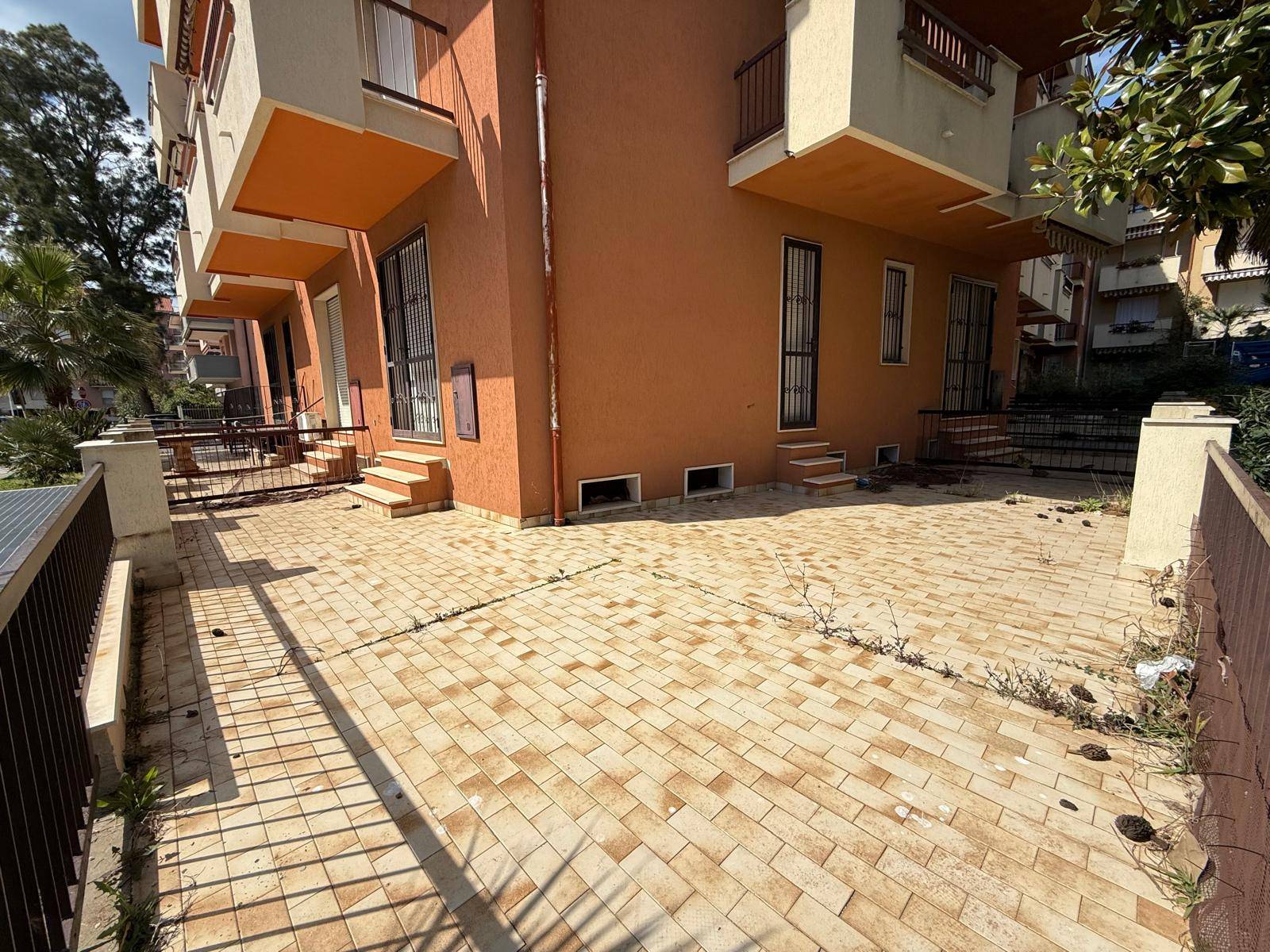 2 locali in vendita a San Bartolomeo al Mare