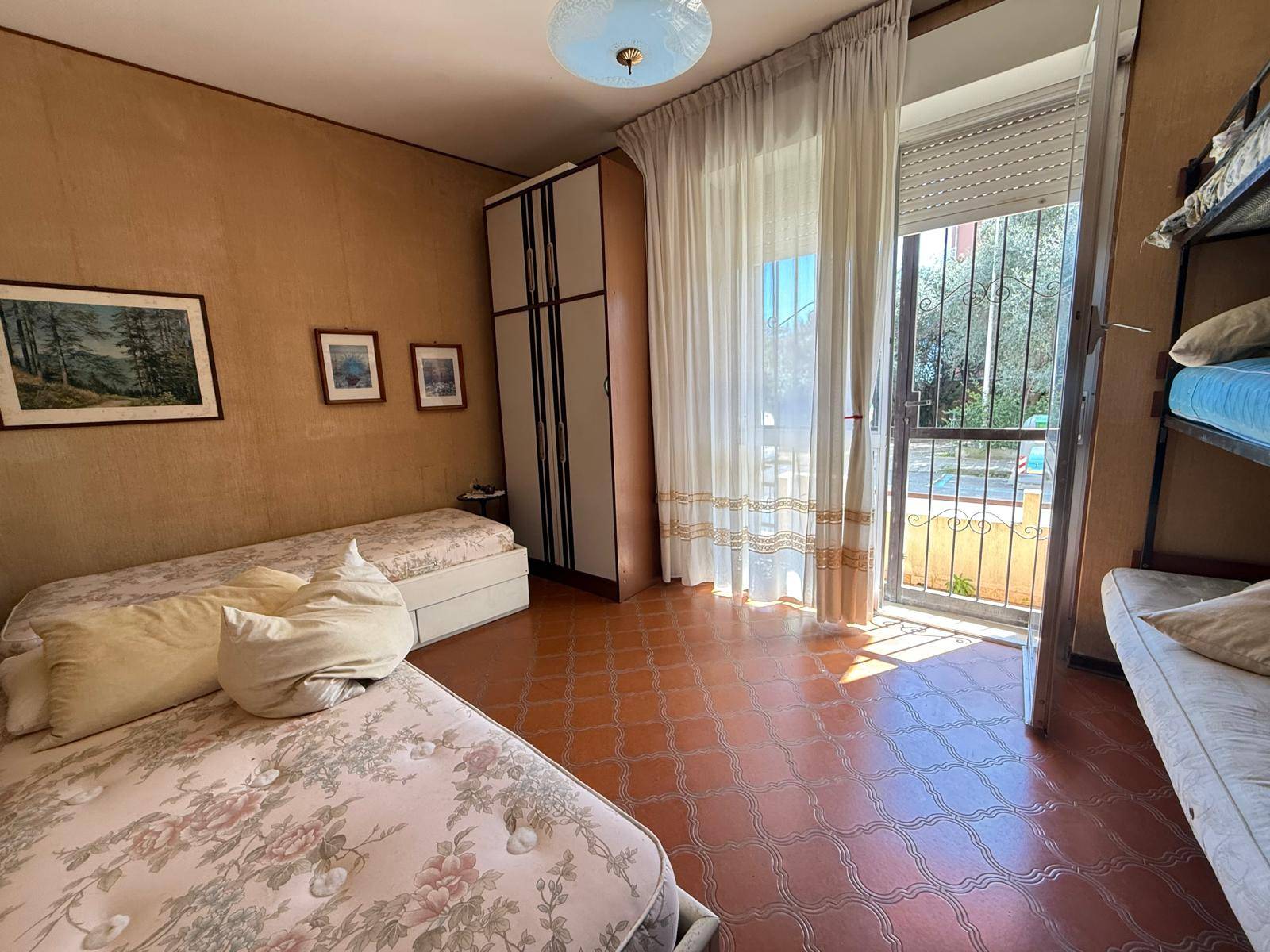 2 locali in vendita a San Bartolomeo al Mare