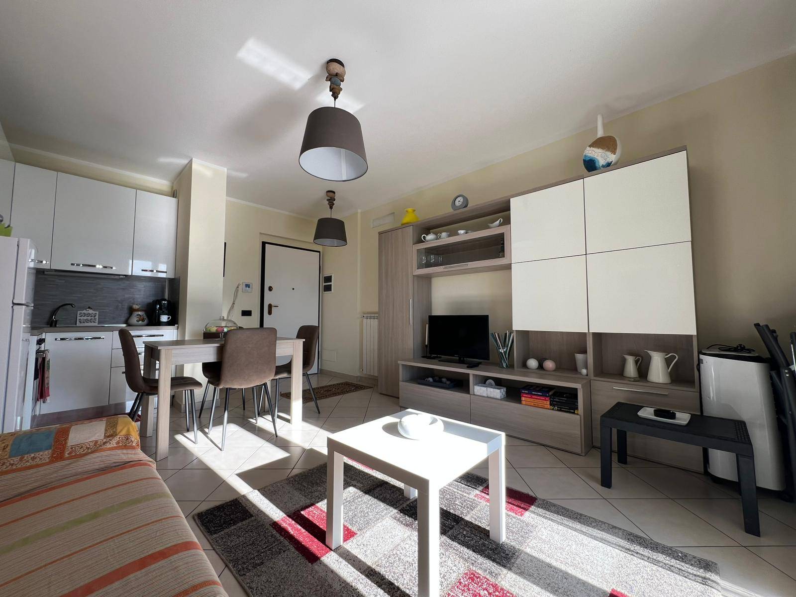 2 locali in vendita a Cervo