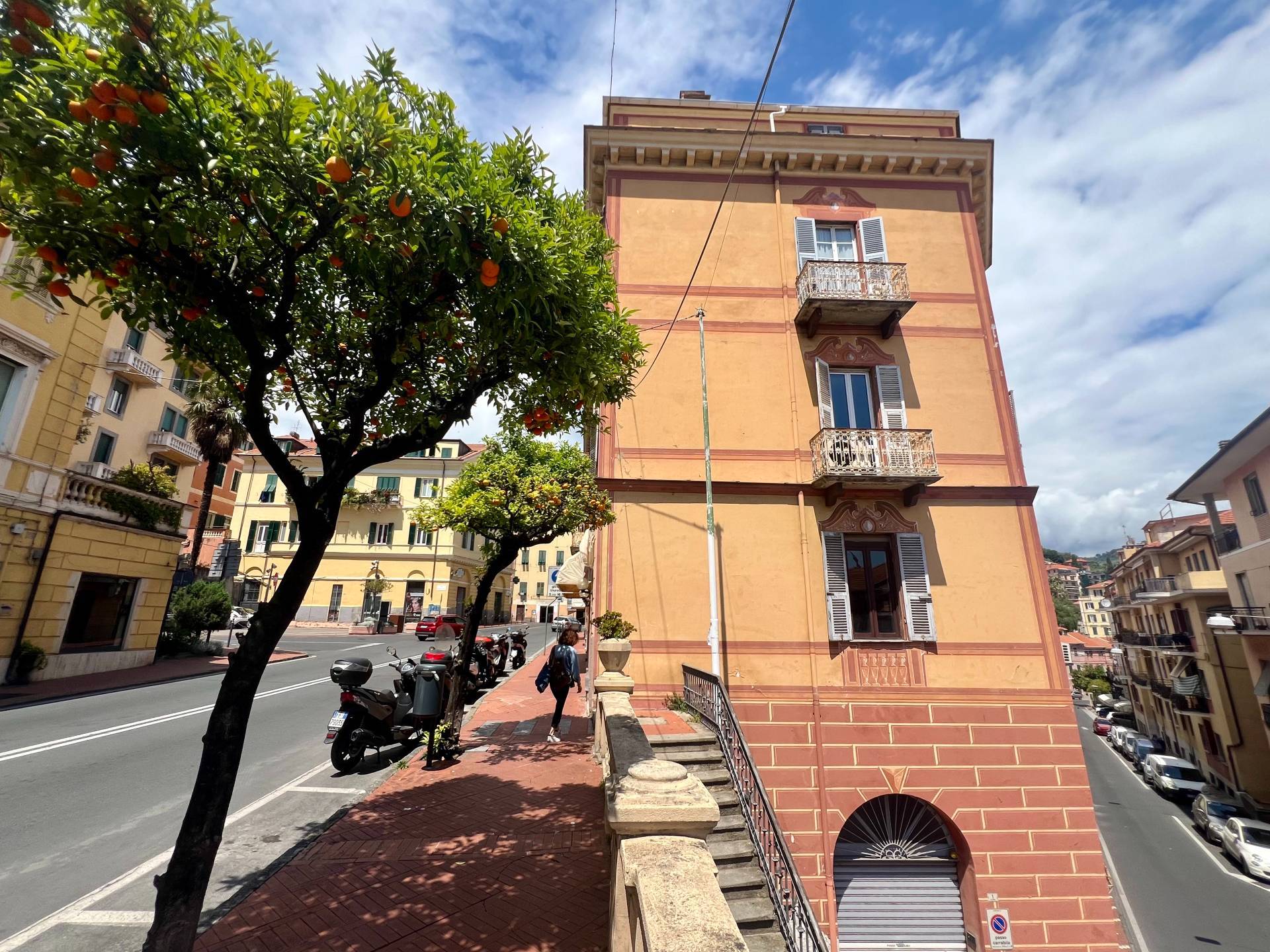 2 locali in vendita a Imperia