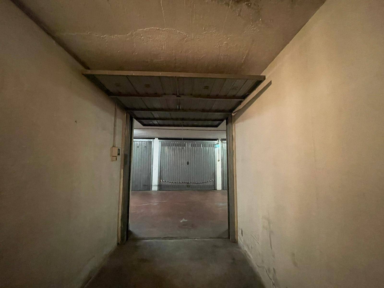 Box o garage in vendita a Imperia