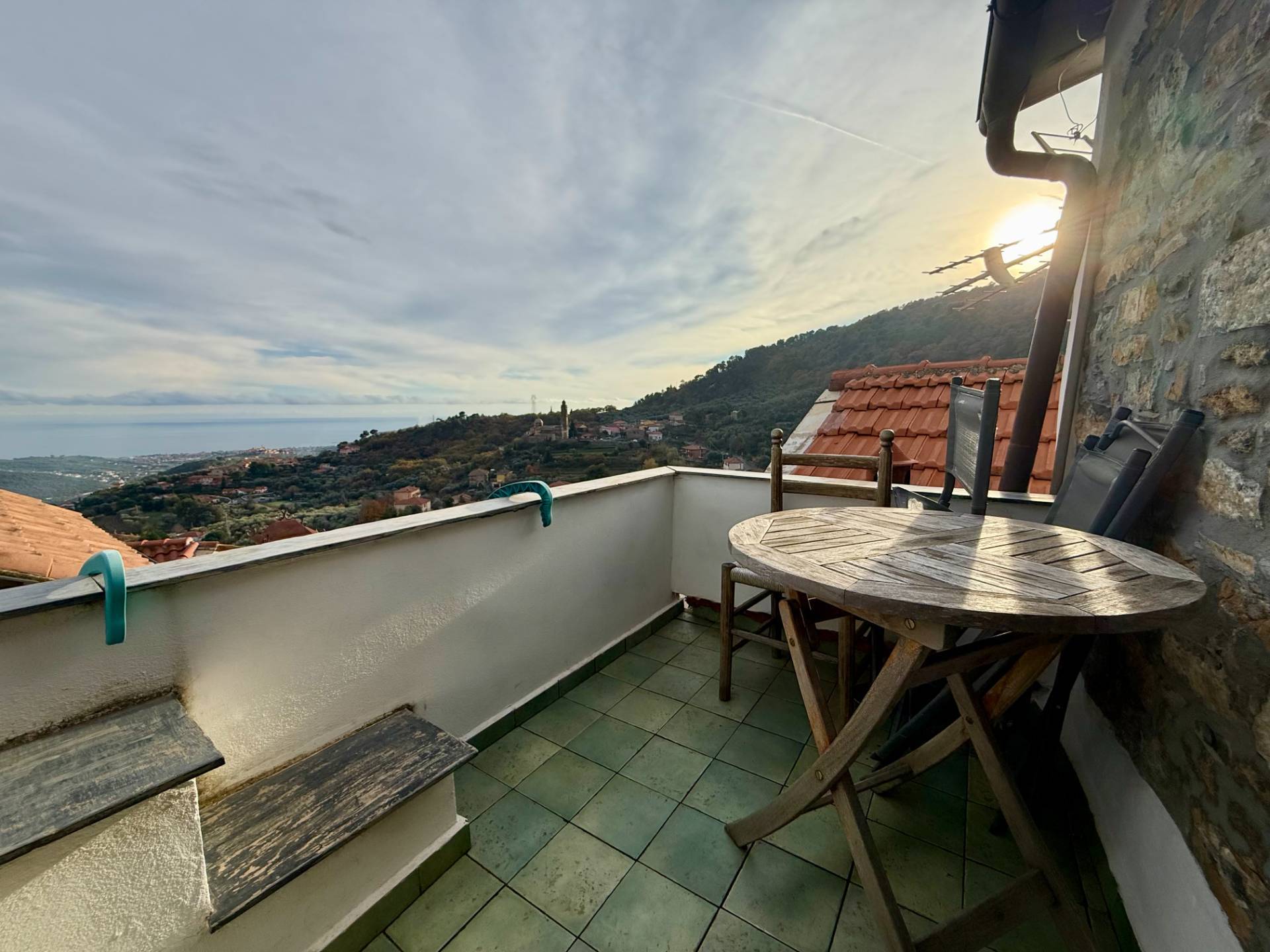 4 locali in vendita a Diano Arentino