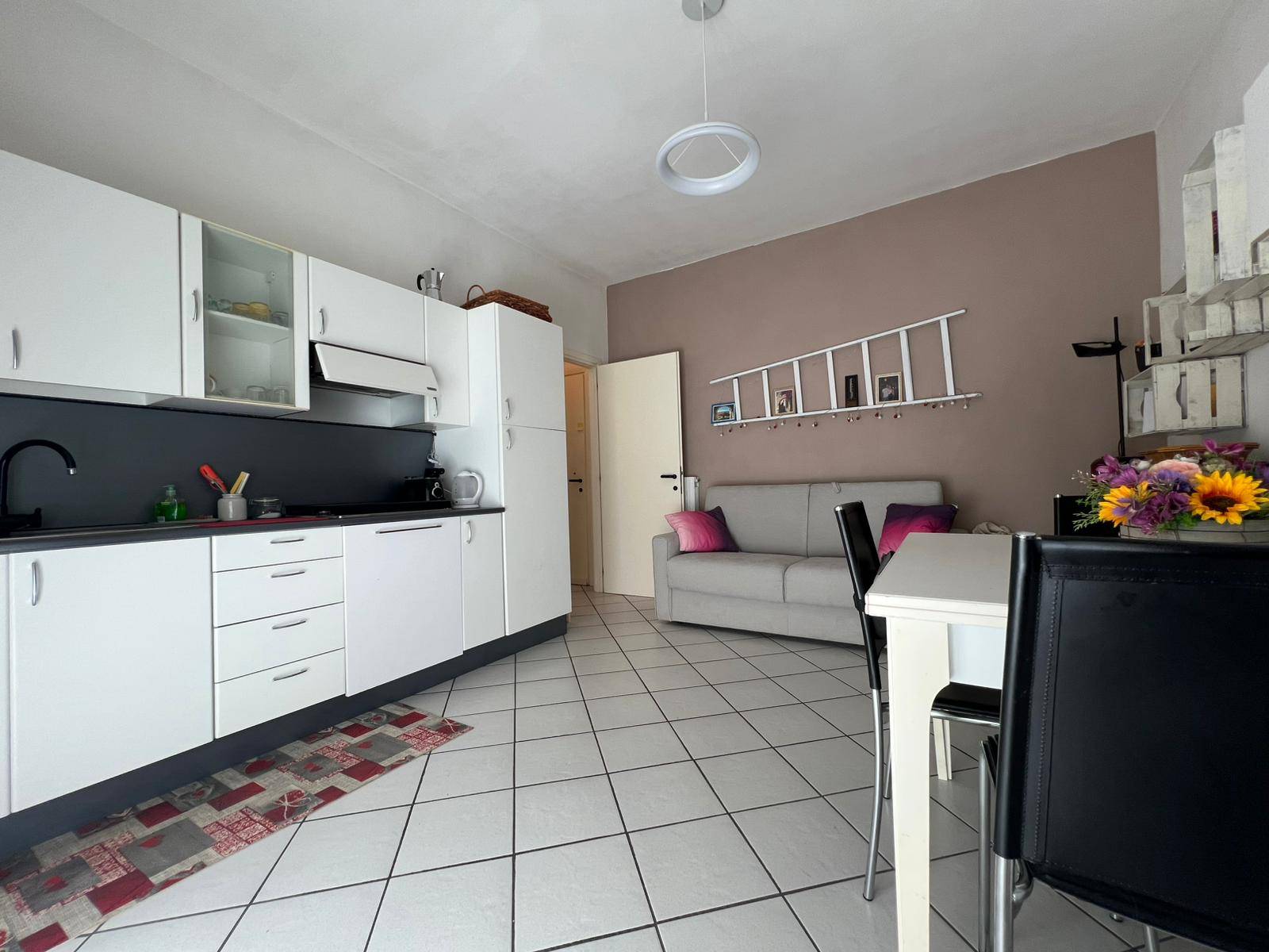 2 locali in vendita a Cervo