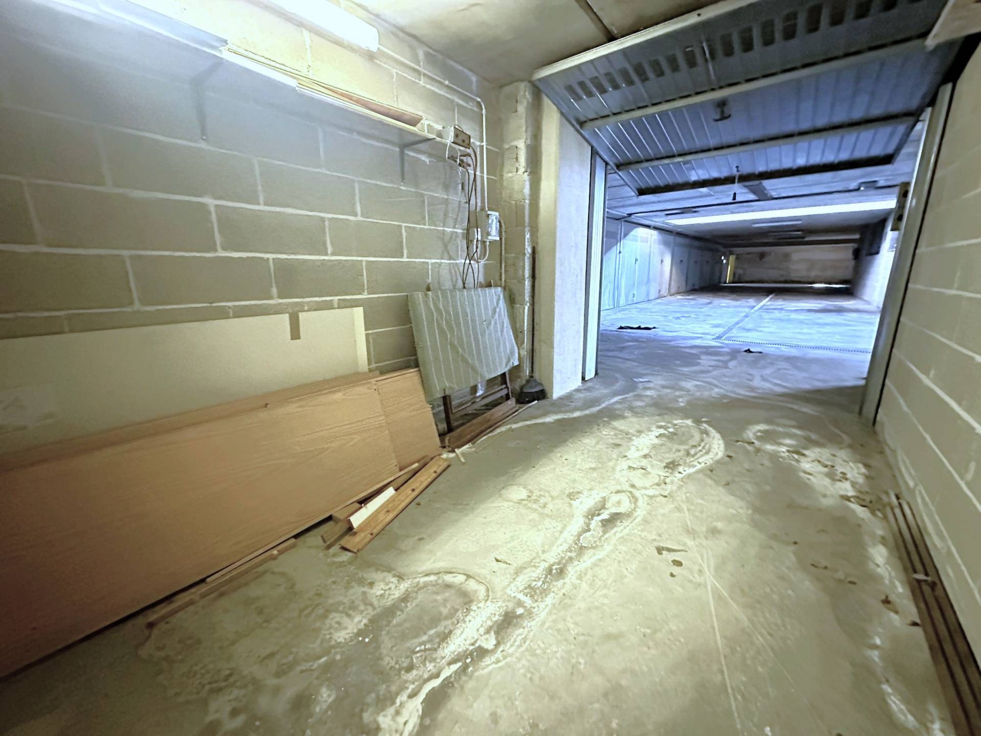 Box in vendita a Diano Marina