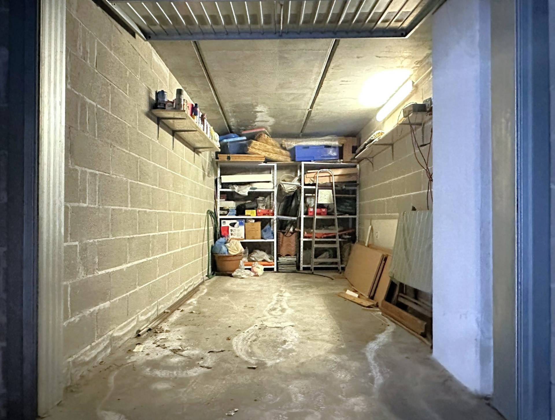 Box in vendita a Diano Marina