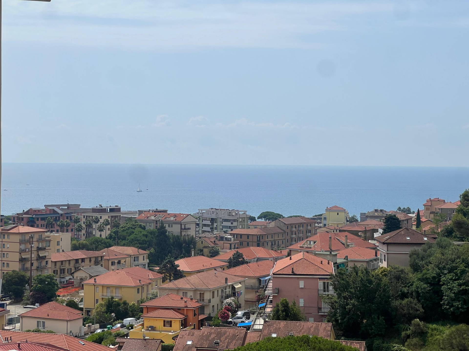 2 locali in vendita a Andora