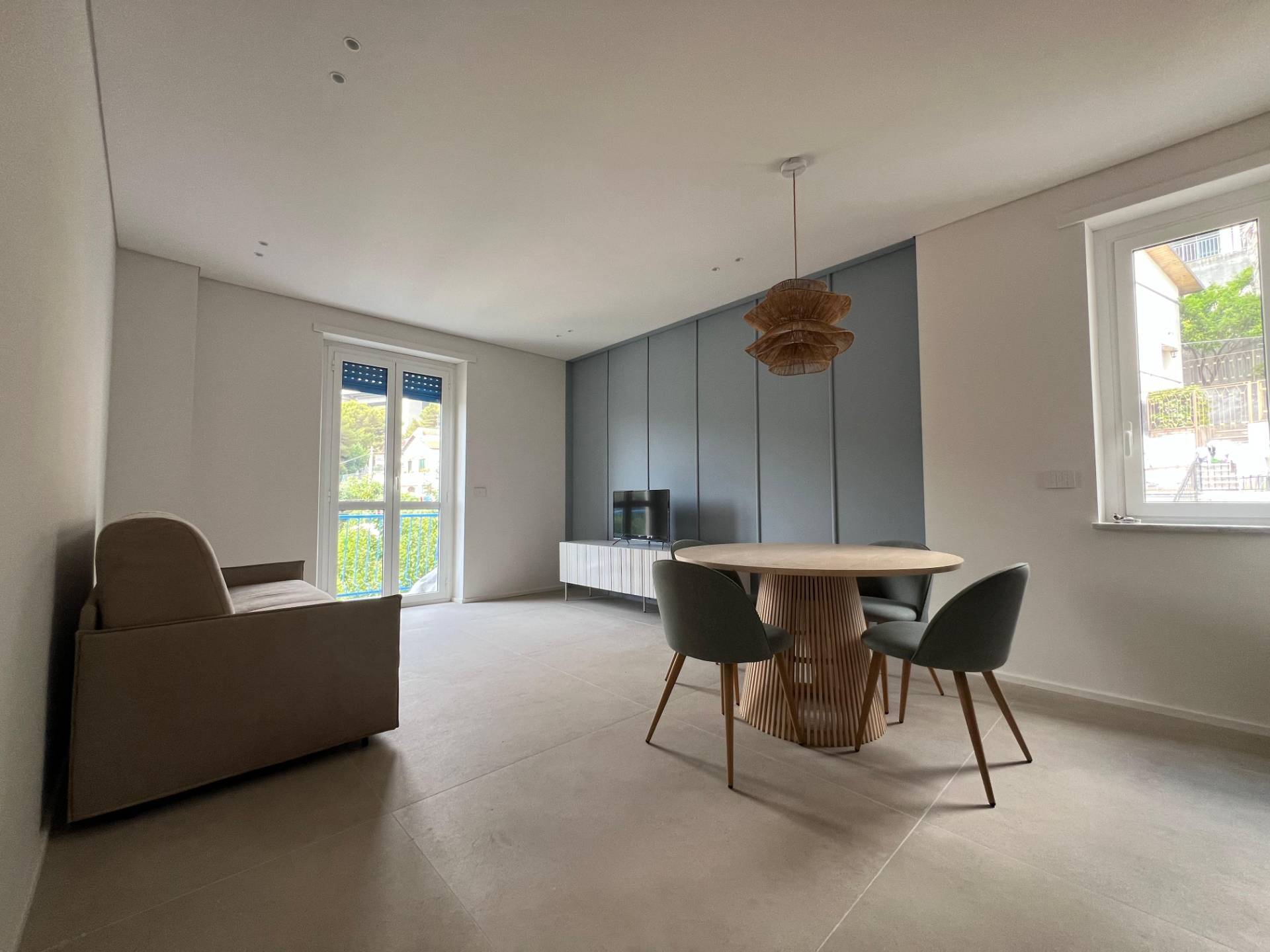 2 locali in vendita a Andora