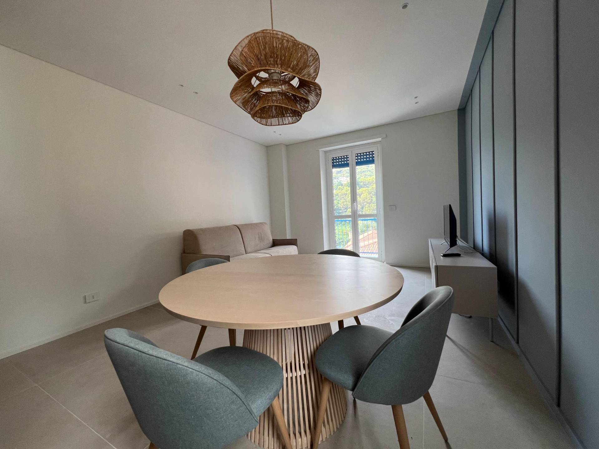 2 locali in vendita a Andora