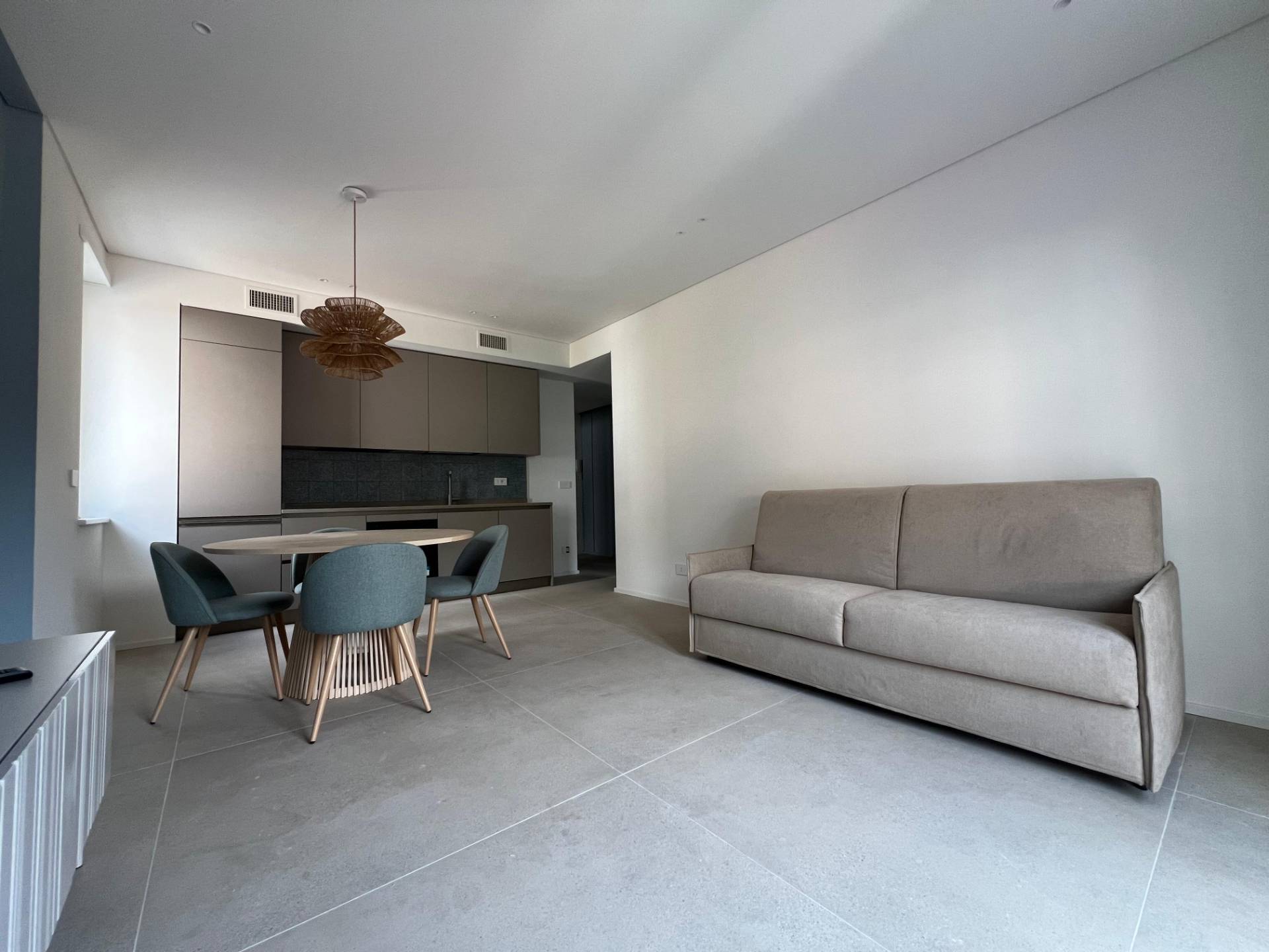 2 locali in vendita a Andora